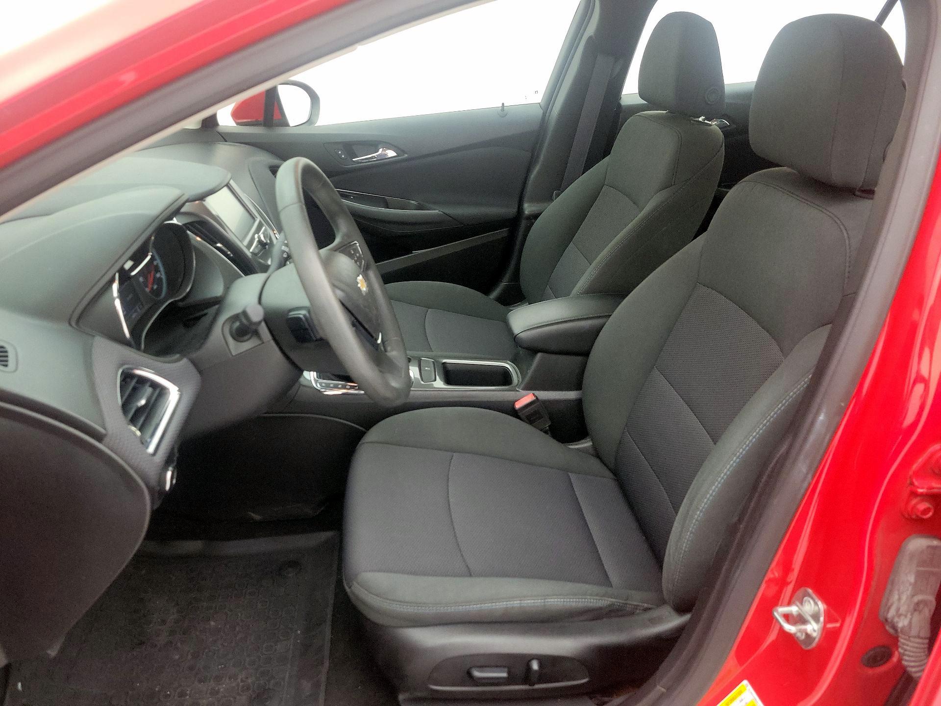 Thumbnail: 2017 Chevrolet Cruze - 11