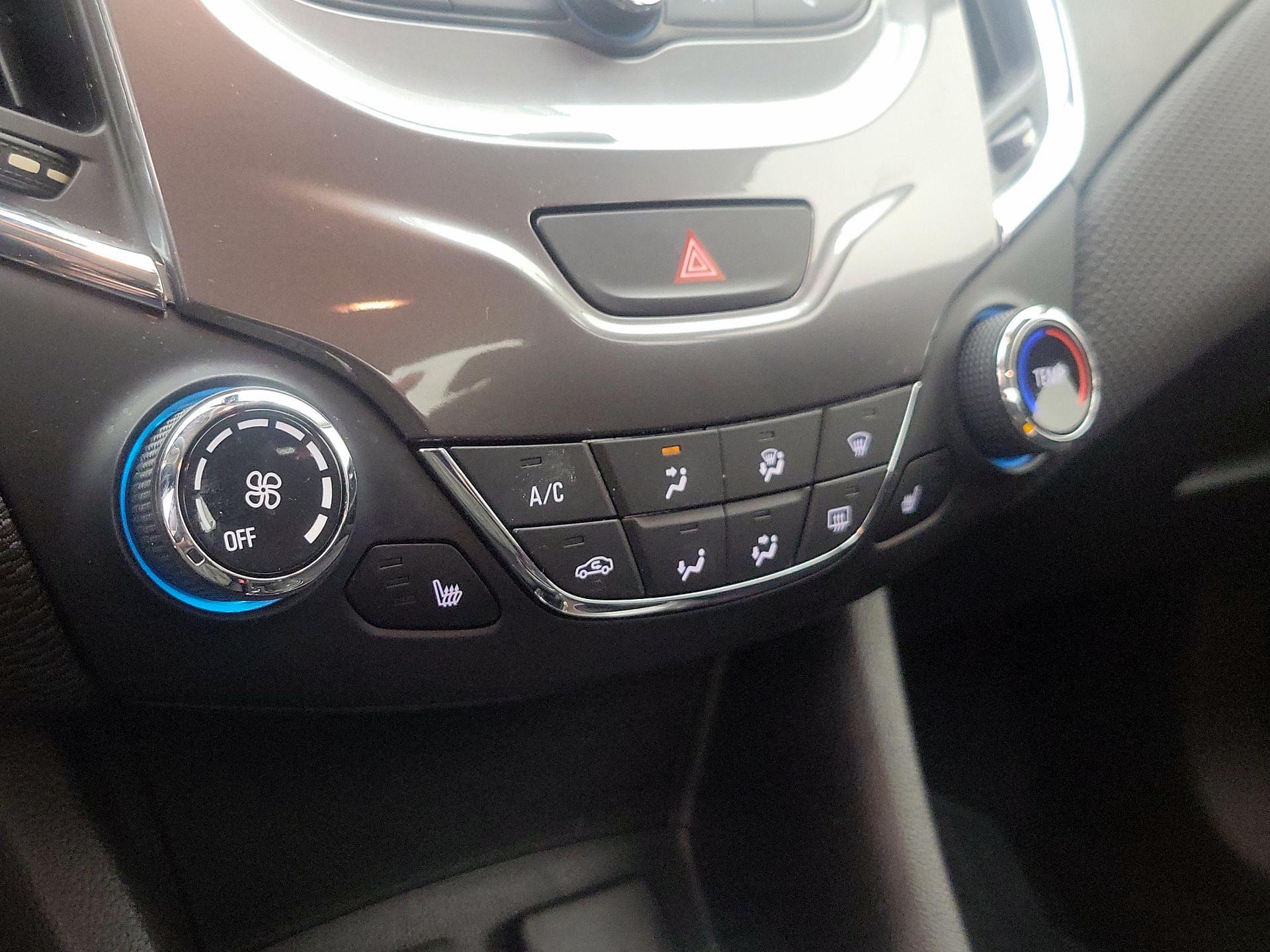 Thumbnail: 2017 Chevrolet Cruze - 16