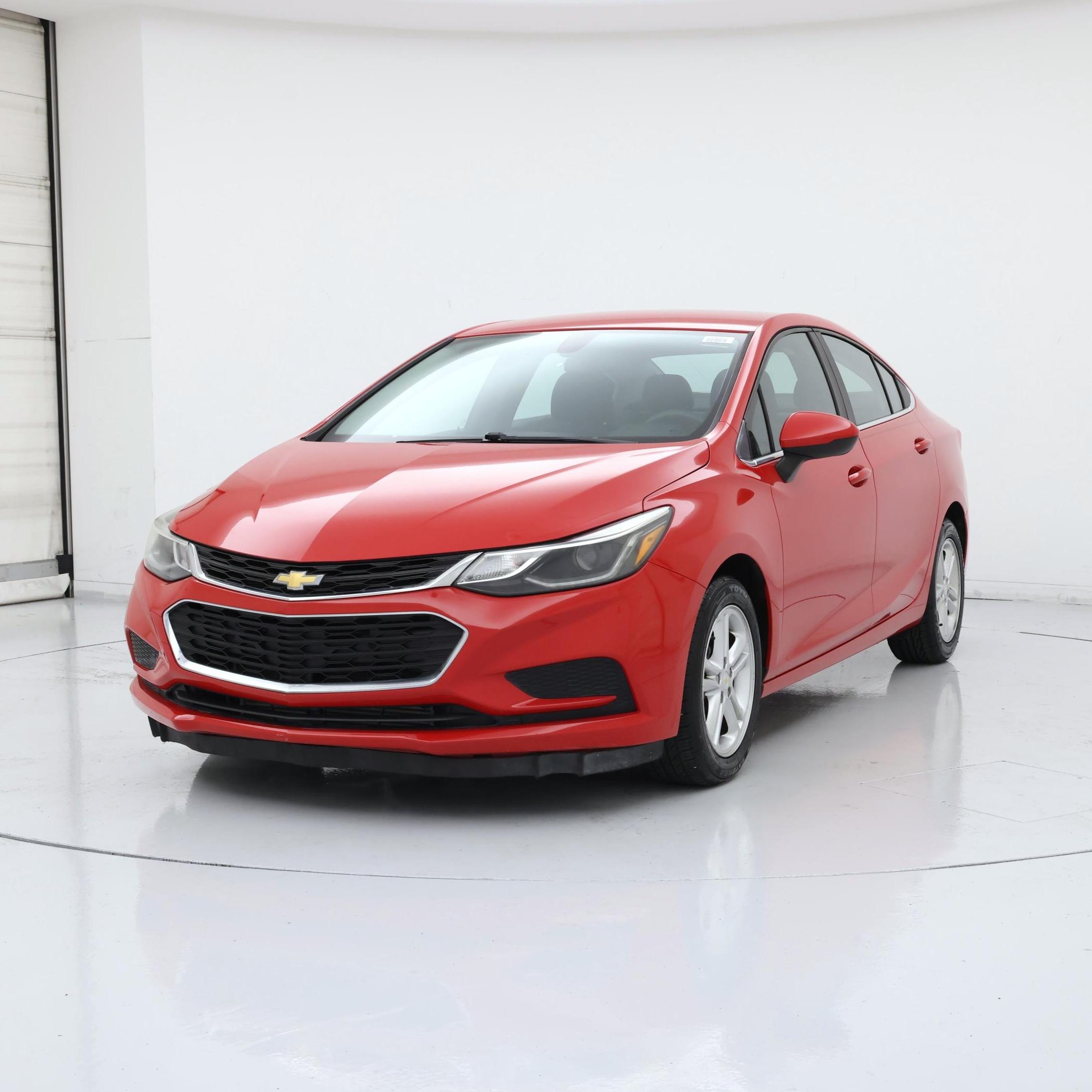 Thumbnail: 2017 Chevrolet Cruze - 4