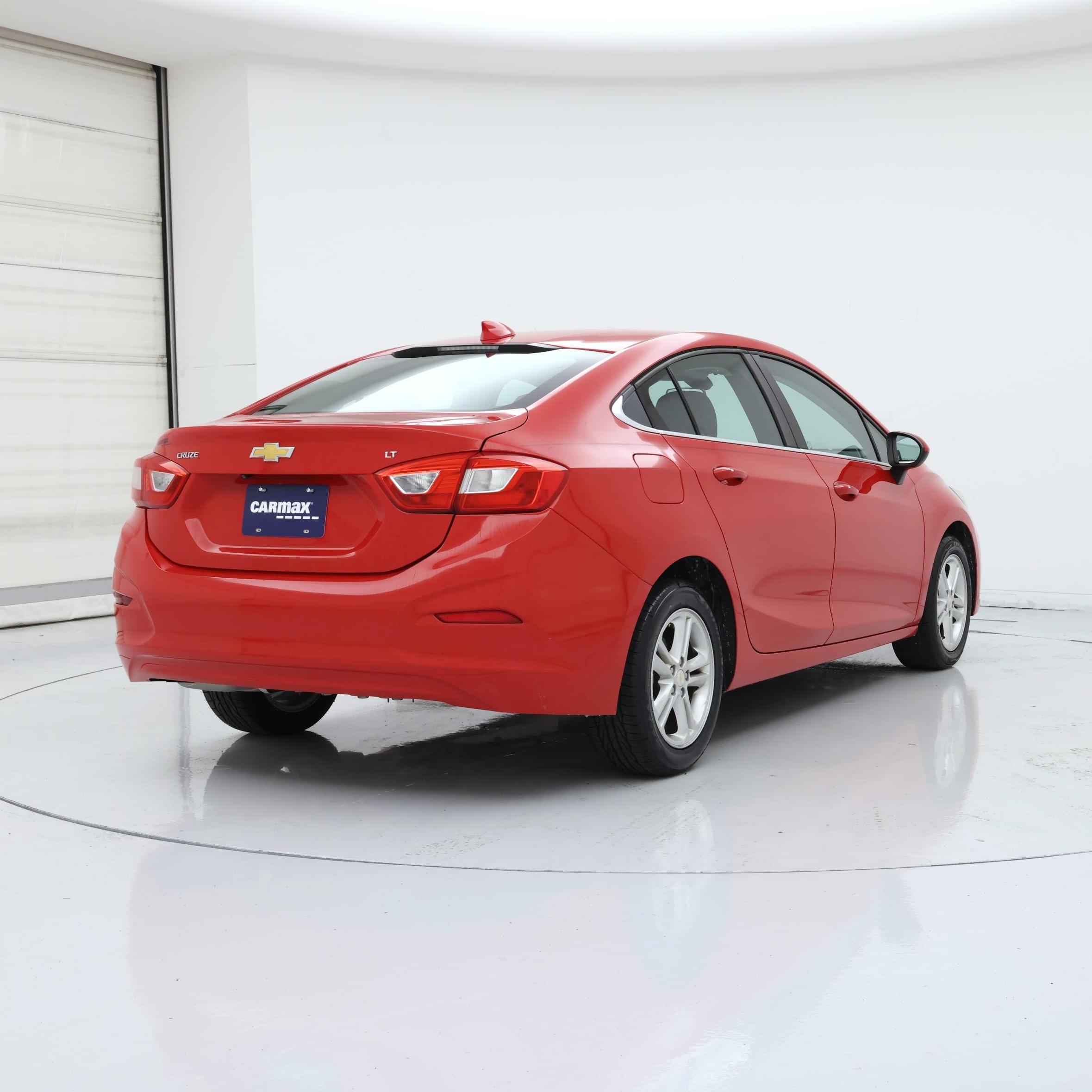 Thumbnail: 2017 Chevrolet Cruze - 8