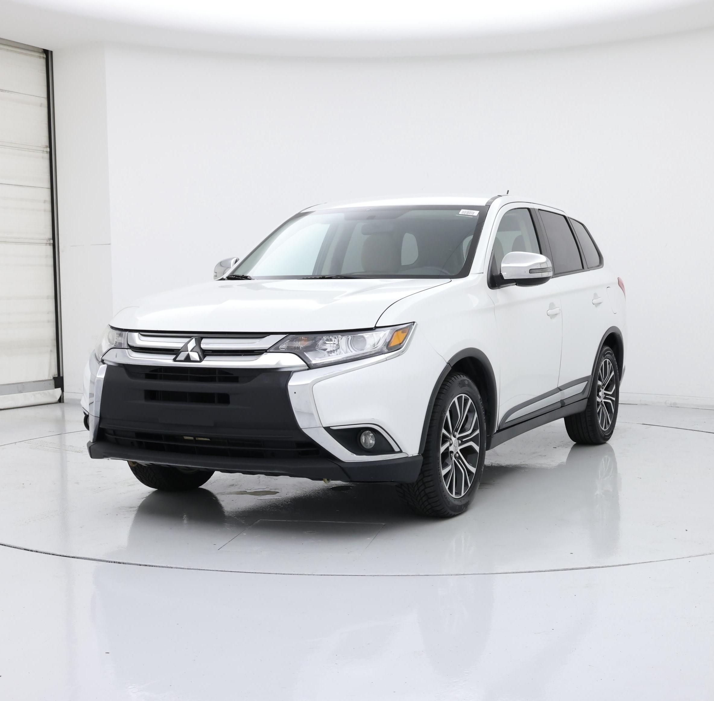 Thumbnail: 2016 Mitsubishi Outlander - 4