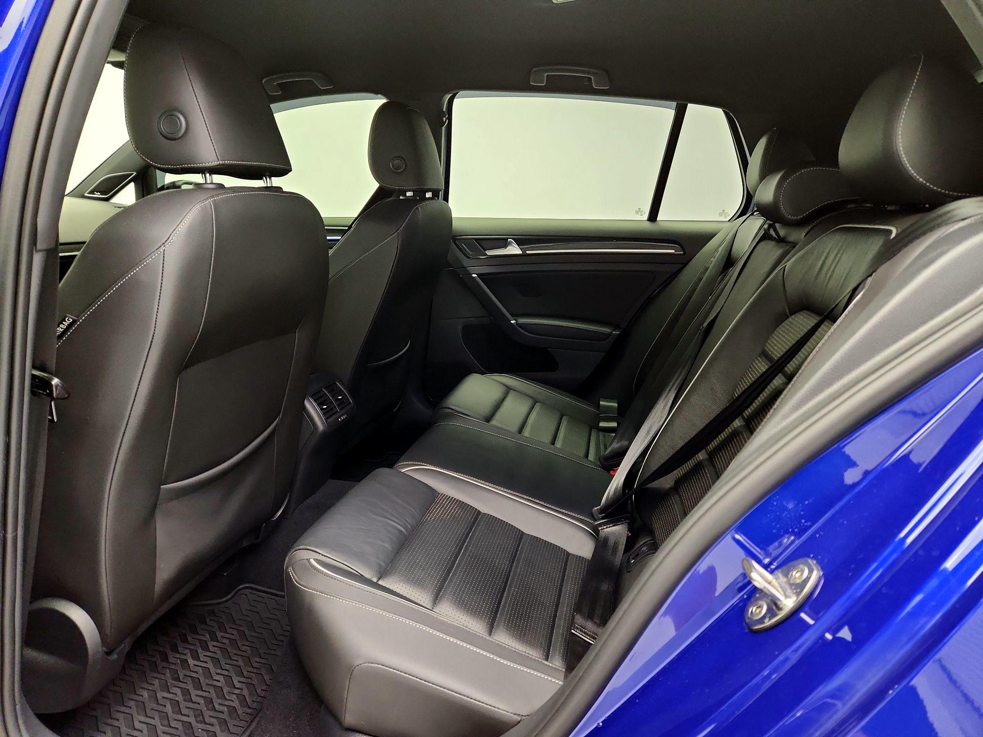 Thumbnail: 2018 Volkswagen Golf - 20