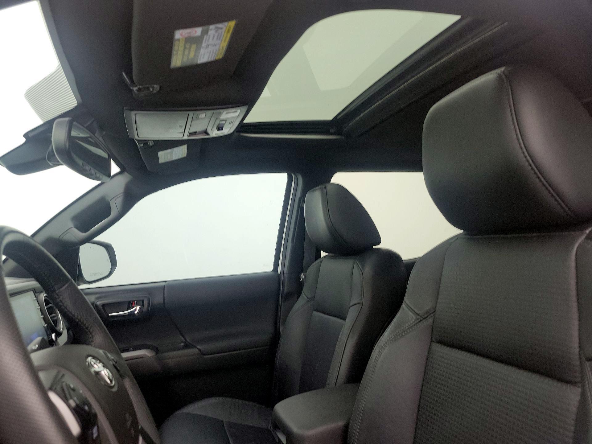 Thumbnail: 2022 Toyota Tacoma - 20