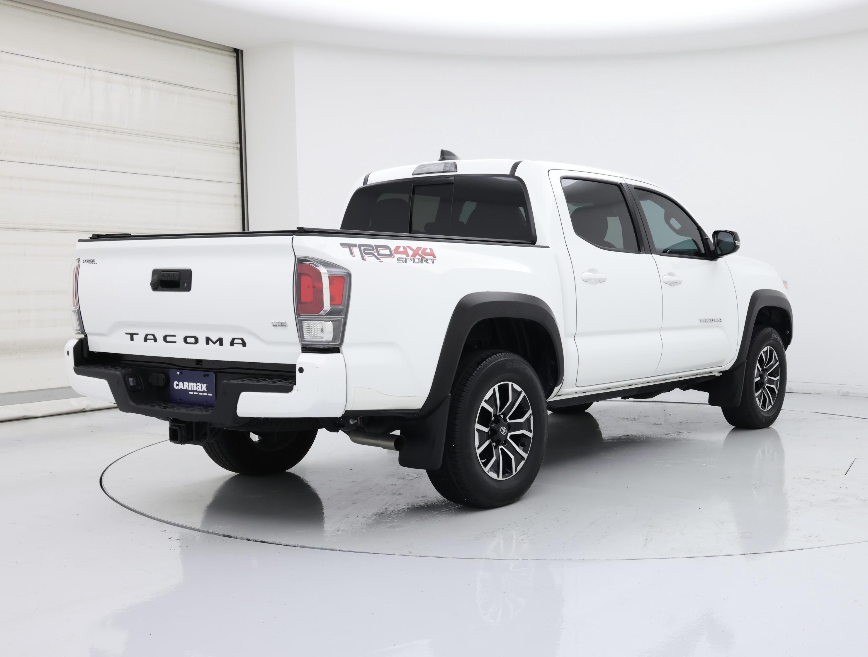 Thumbnail: 2022 Toyota Tacoma - 8