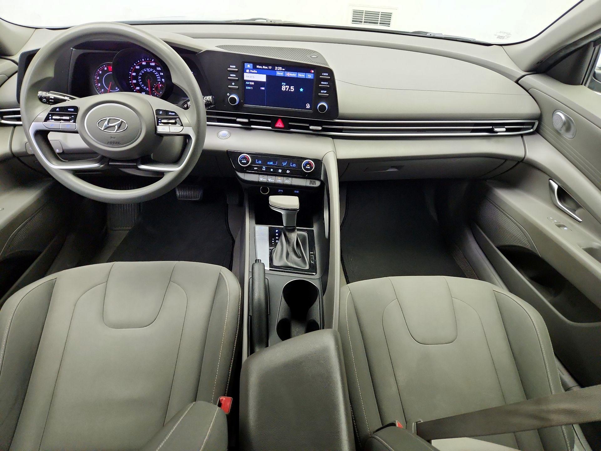 Thumbnail: 2022 Hyundai Elantra - 9