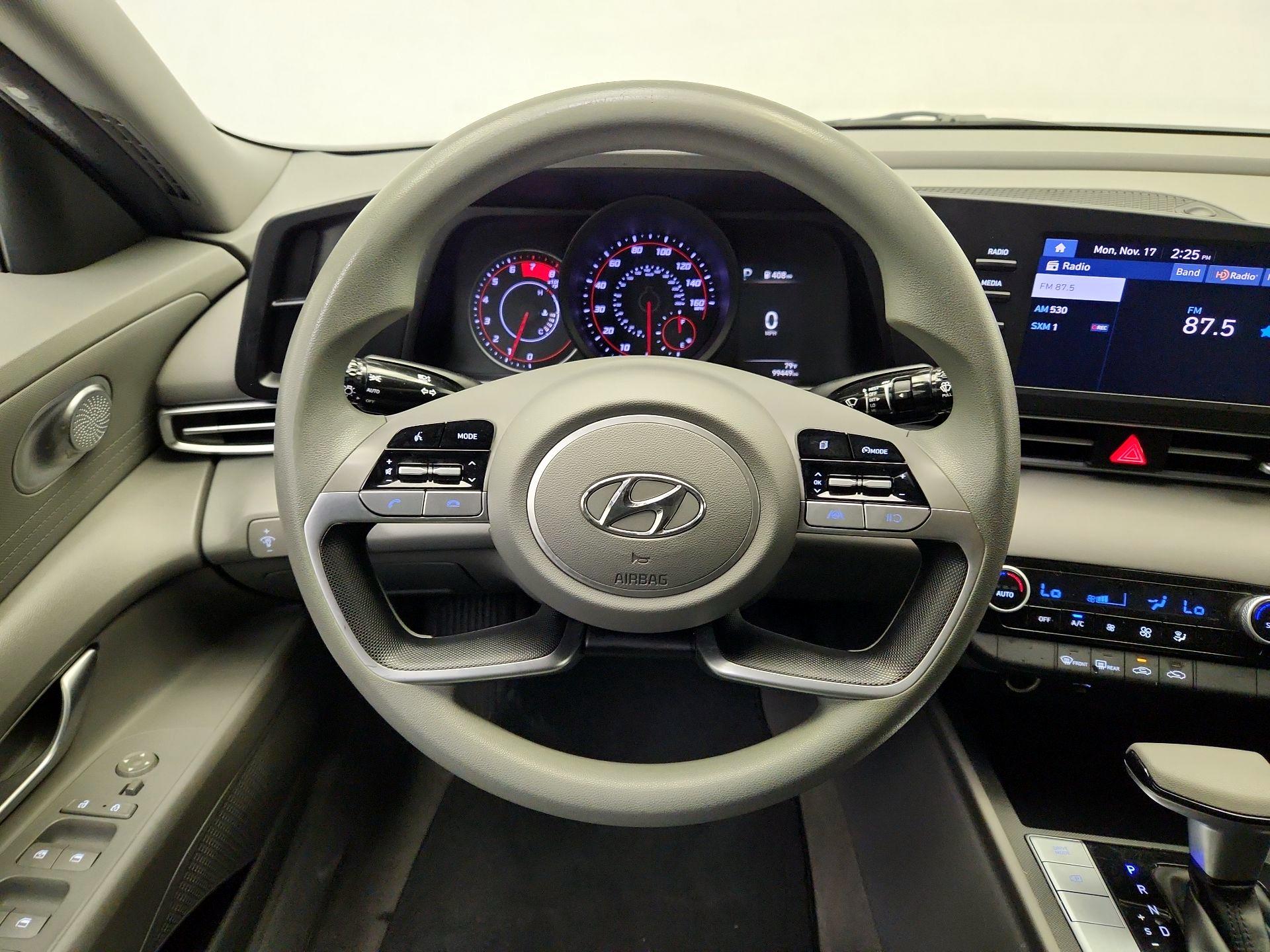 Thumbnail: 2022 Hyundai Elantra - 10