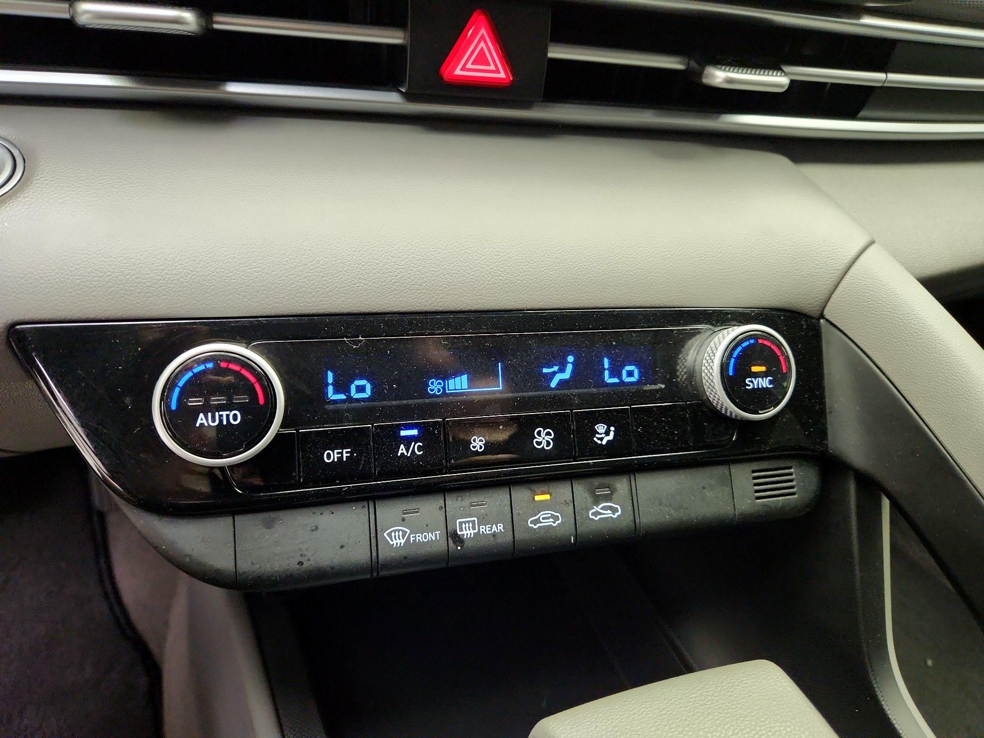 Thumbnail: 2022 Hyundai Elantra - 16