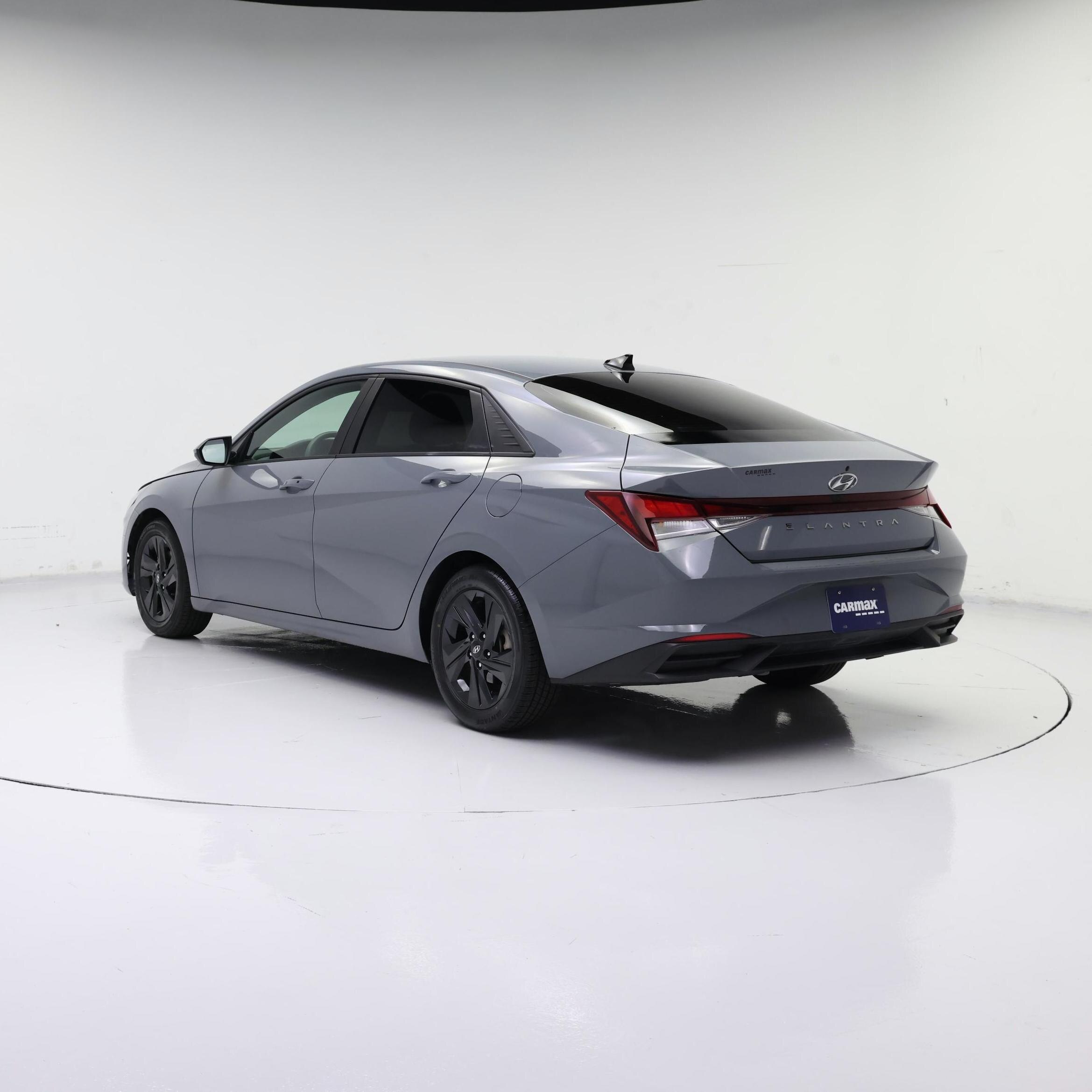 Thumbnail: 2022 Hyundai Elantra - 2