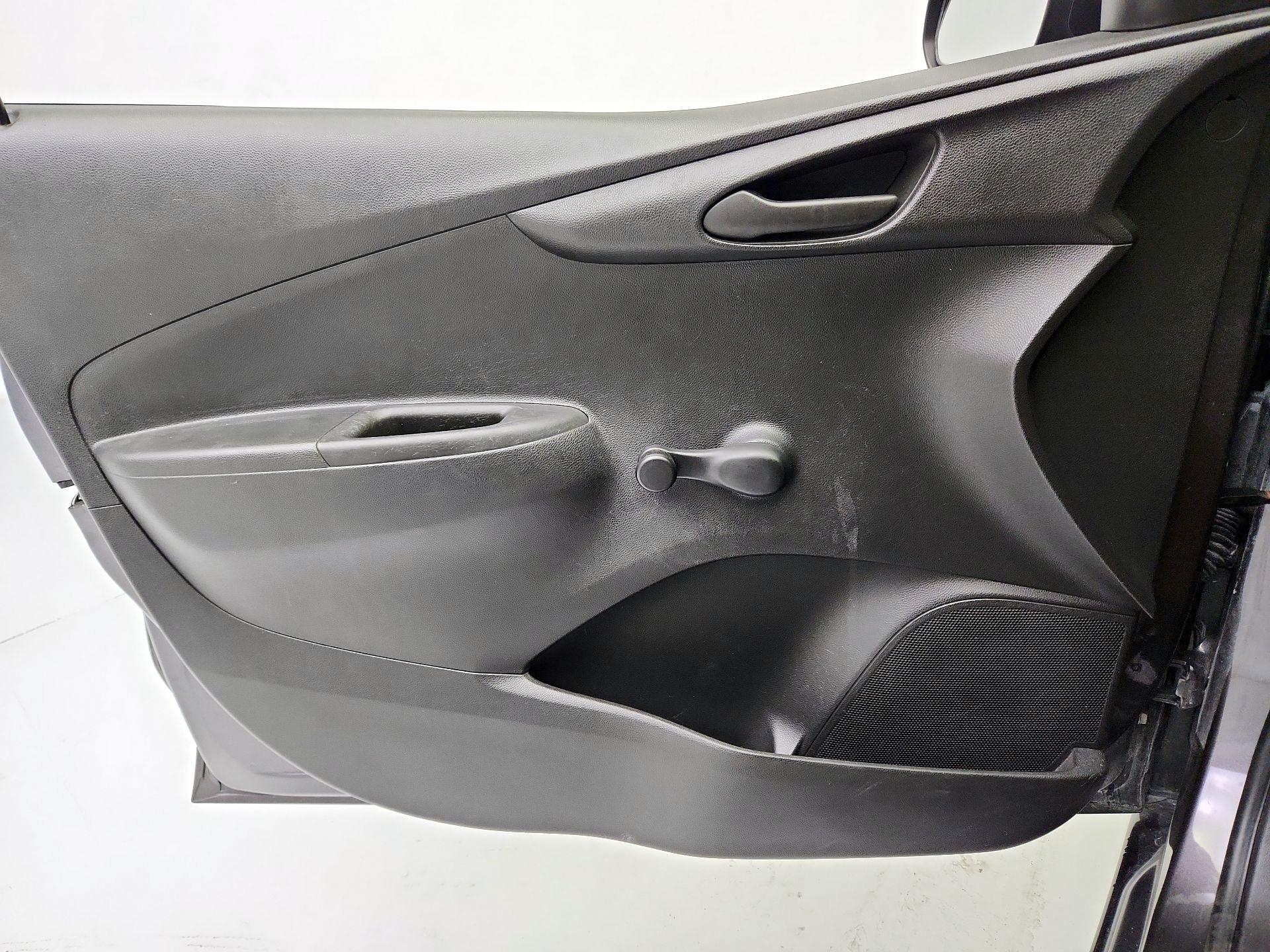 Thumbnail: 2016 Chevrolet Spark - 12