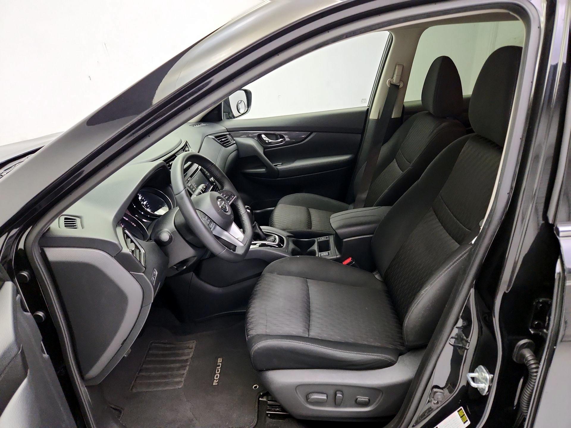 Thumbnail: 2018 Nissan Rogue - 11