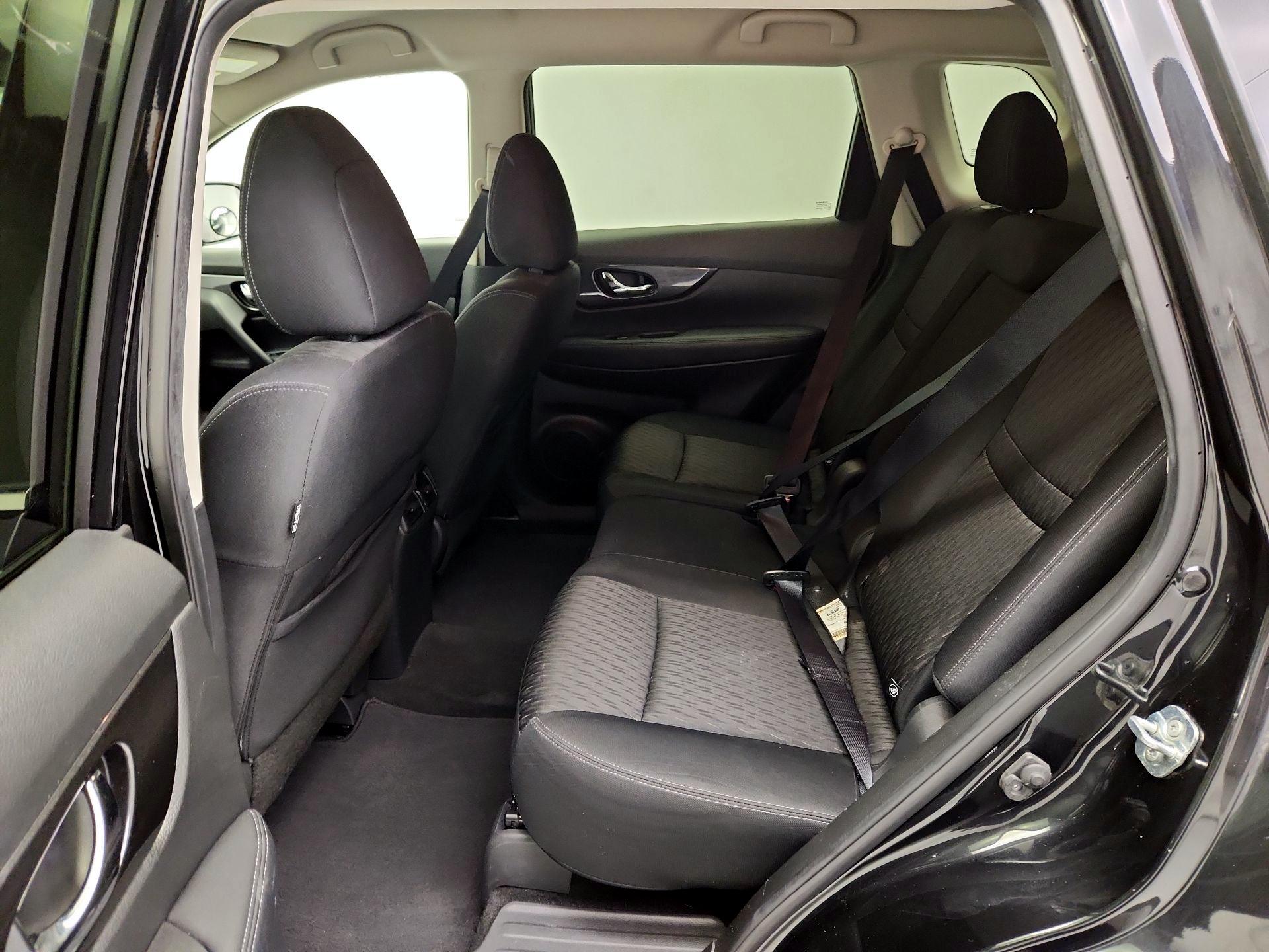 Thumbnail: 2018 Nissan Rogue - 19