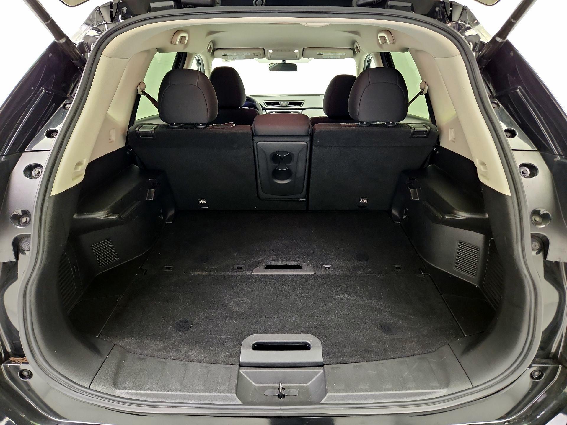 Thumbnail: 2018 Nissan Rogue - 20