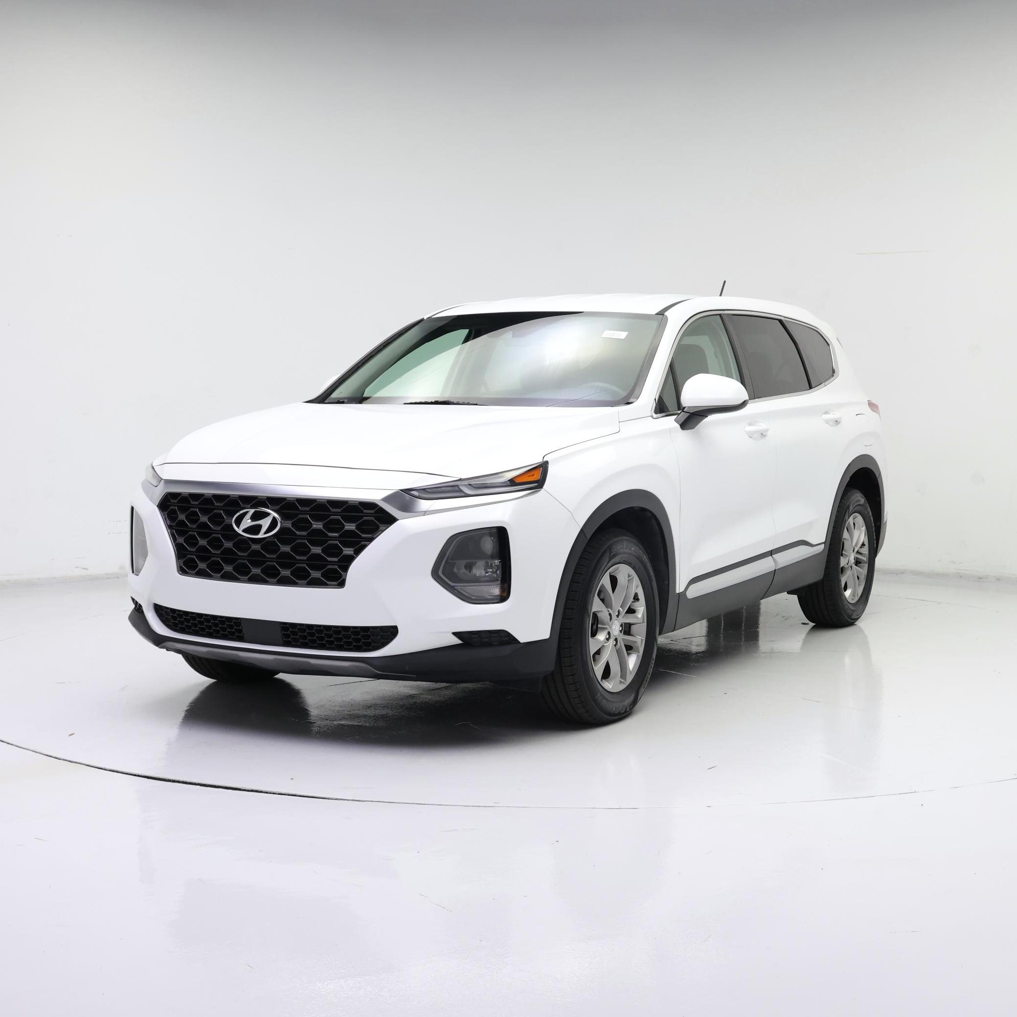 Thumbnail: 2019 Hyundai Santa Fe - 4