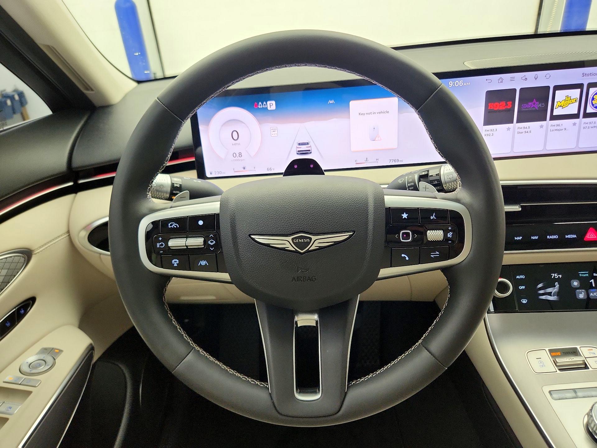 Thumbnail: 2026 Genesis GV70 - 10