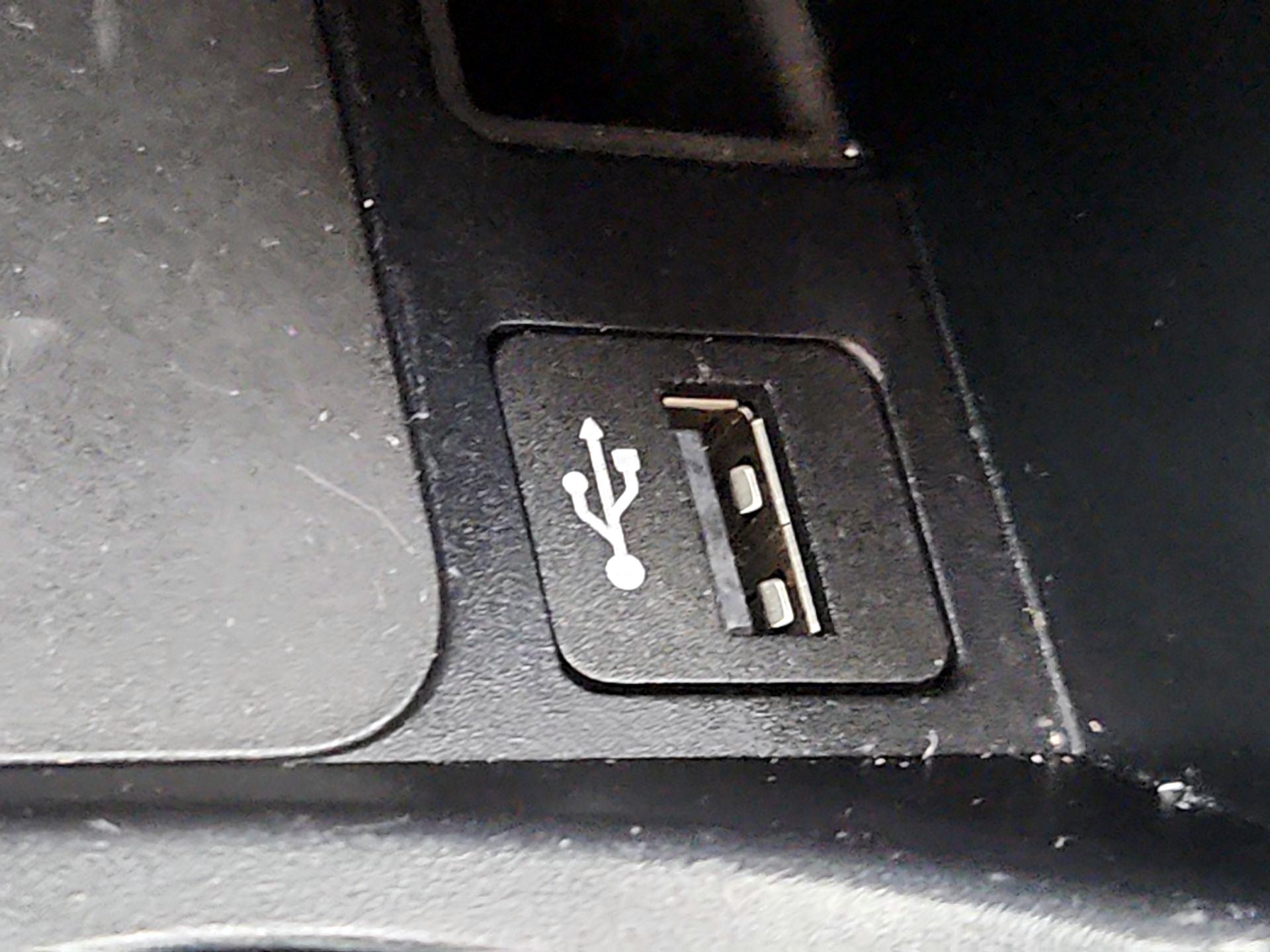 Thumbnail: 2021 BMW X3 - 19