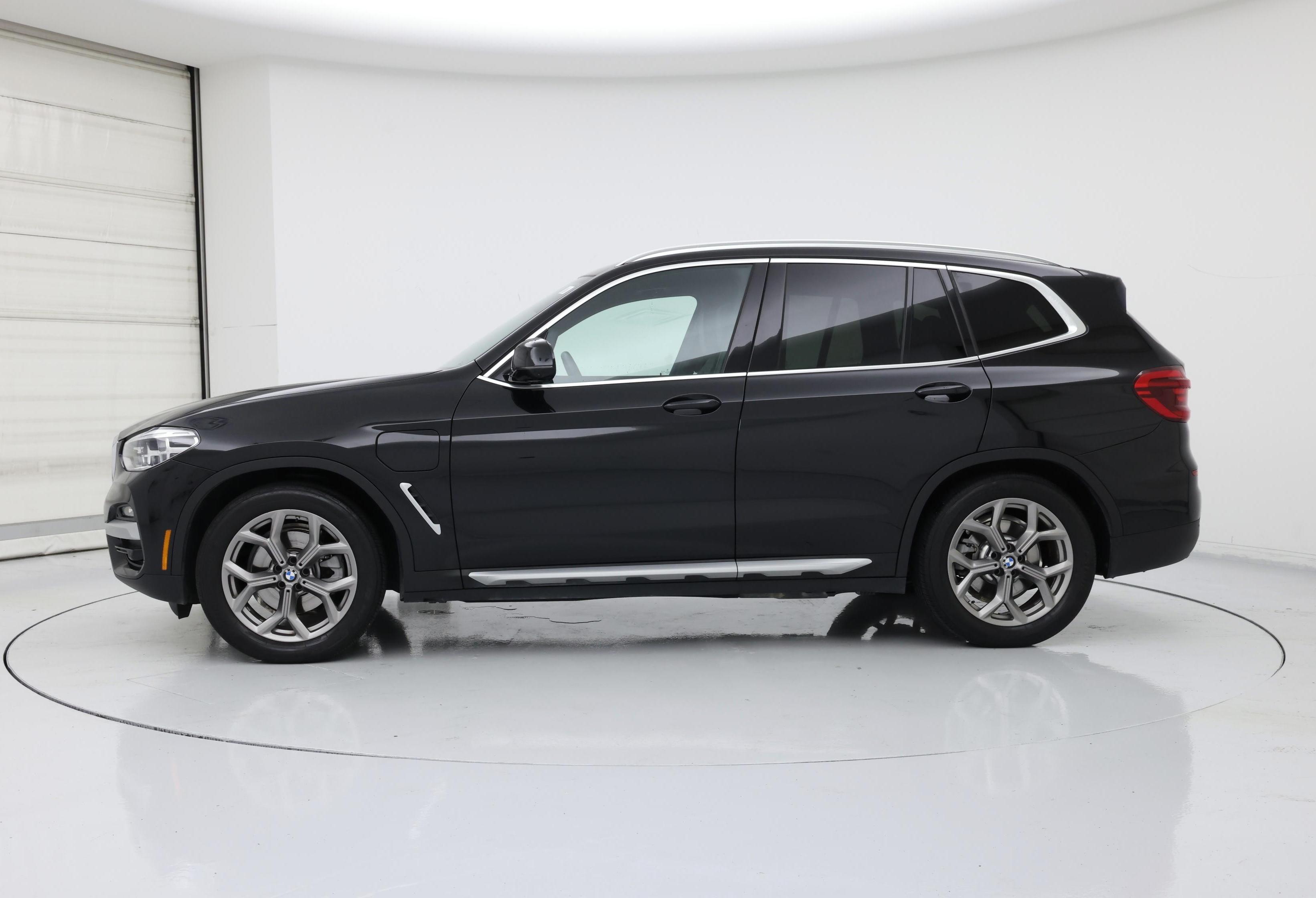 Thumbnail: 2021 BMW X3 - 3