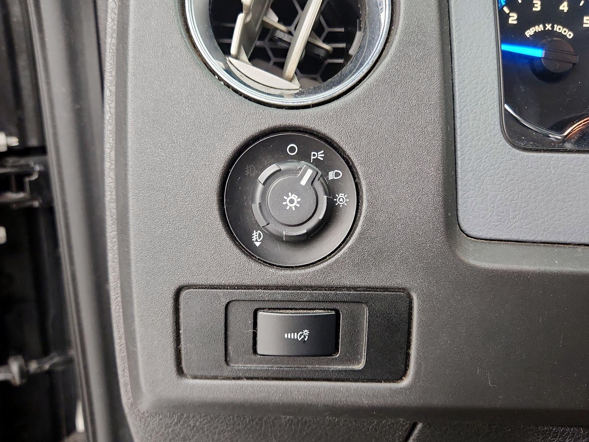 Thumbnail: 2014 Ford F-150 - 13