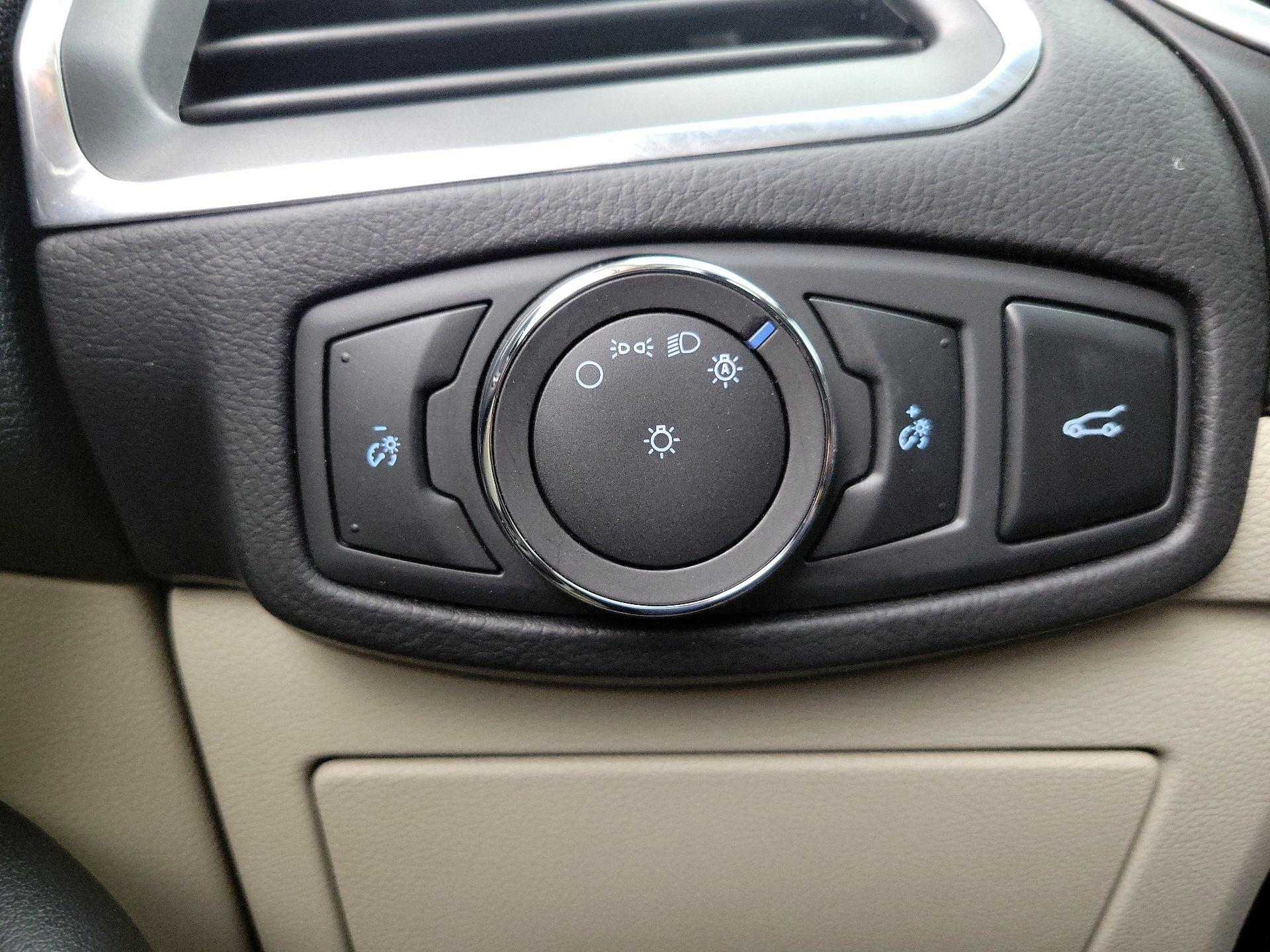 Thumbnail: 2018 Ford Edge - 13