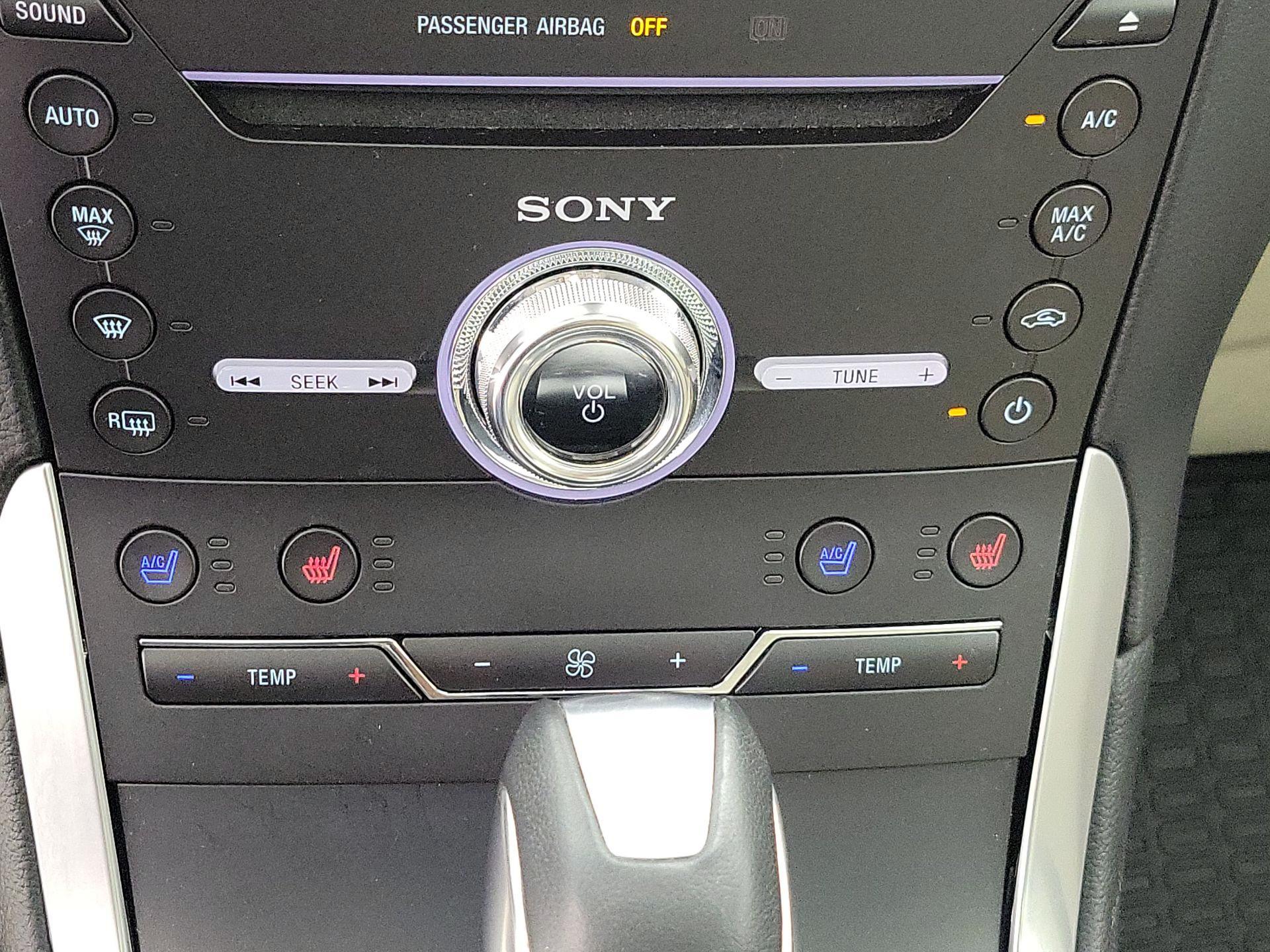 Thumbnail: 2018 Ford Edge - 17