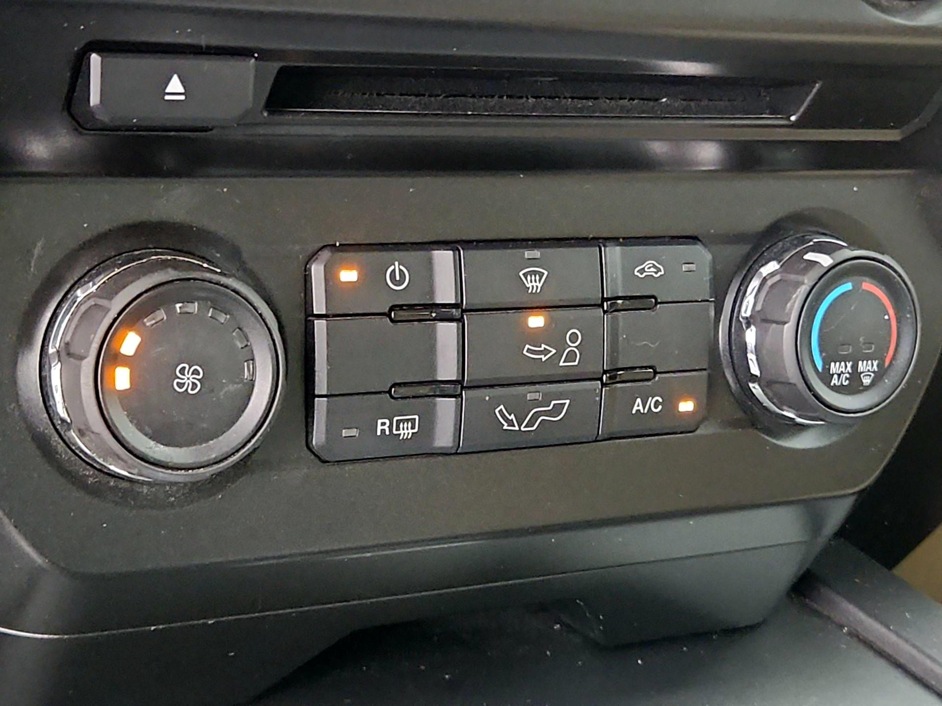 Thumbnail: 2015 Ford F-150 - 16