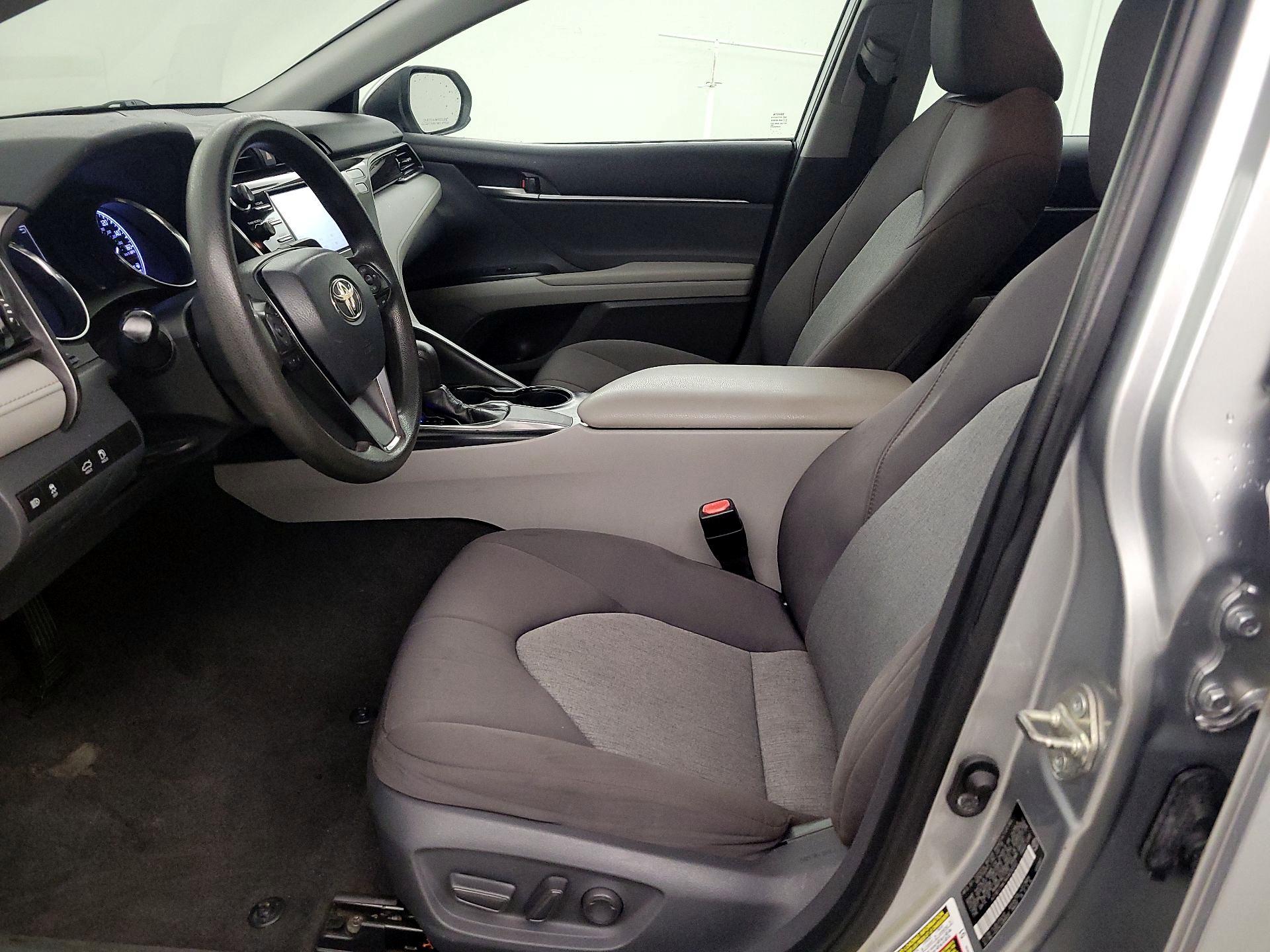 Thumbnail: 2019 Toyota Camry - 11