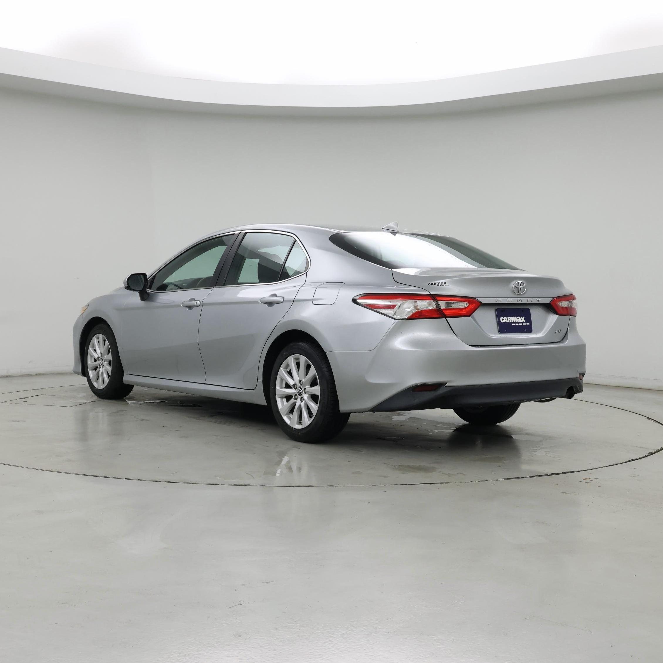 Thumbnail: 2019 Toyota Camry - 2