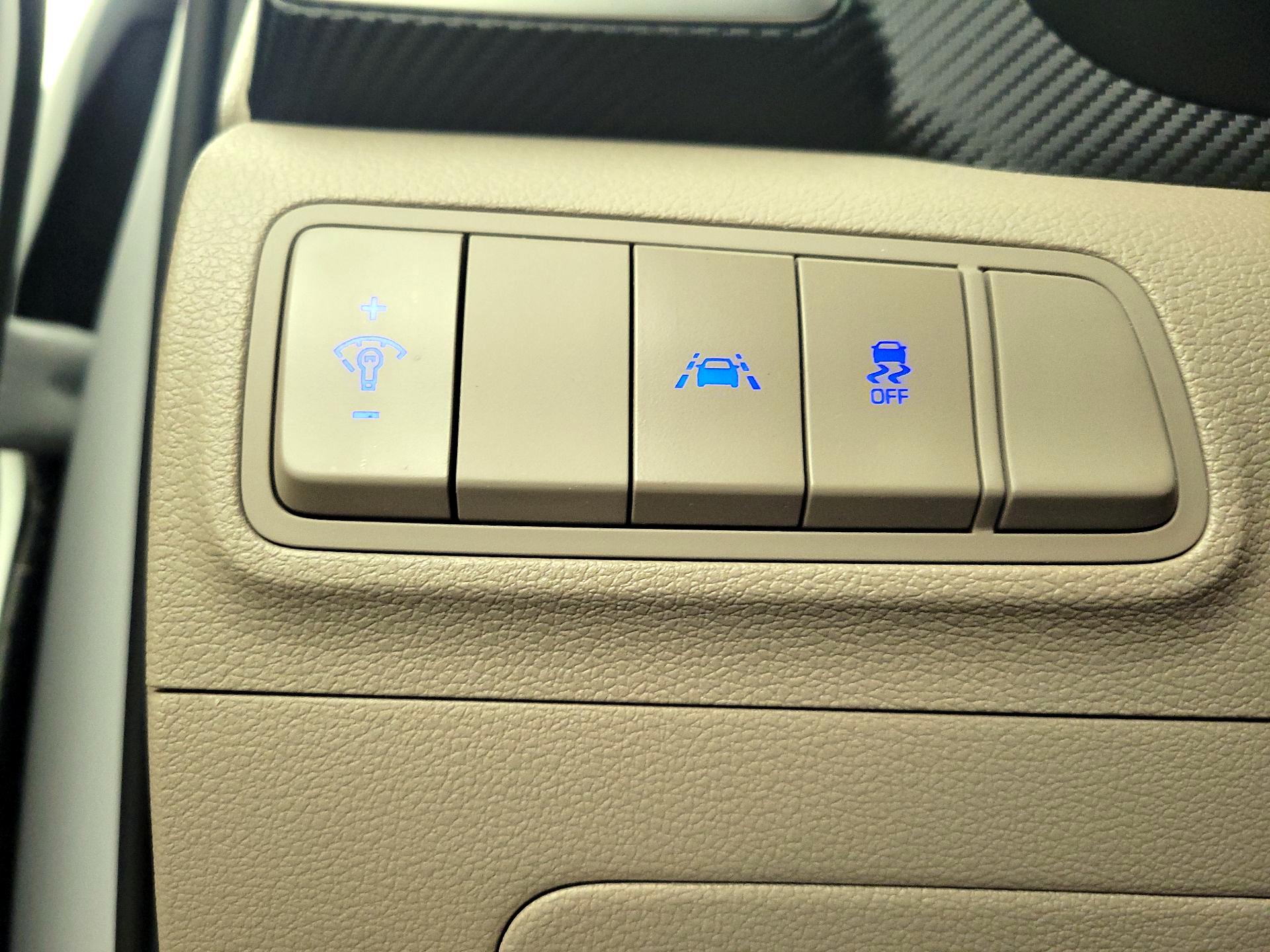 Thumbnail: 2019 Hyundai Tucson - 13