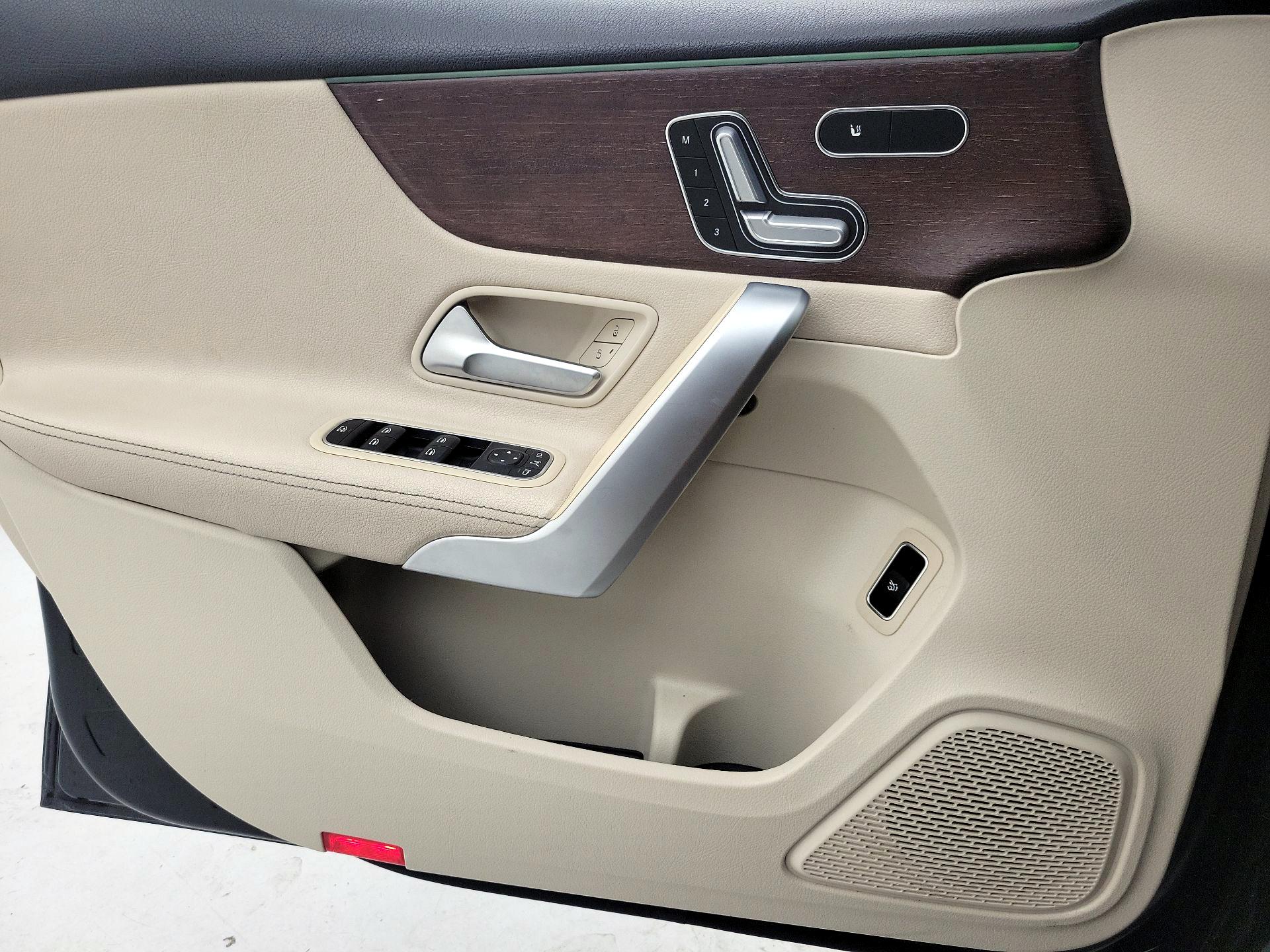 Thumbnail: 2020 Mercedes-Benz A-Class - 12