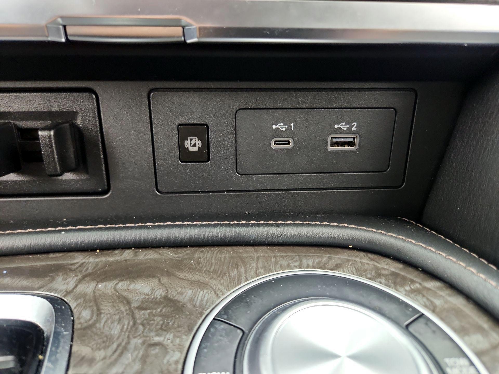 Thumbnail: 2022 Nissan Armada - 19