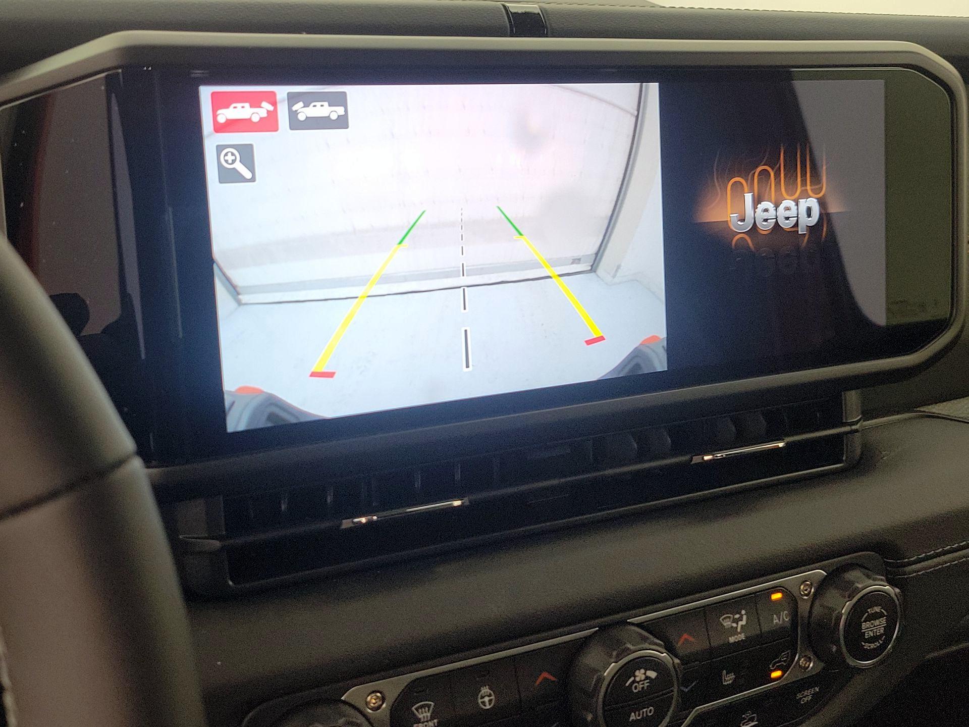 Thumbnail: 2025 Jeep Gladiator - 15