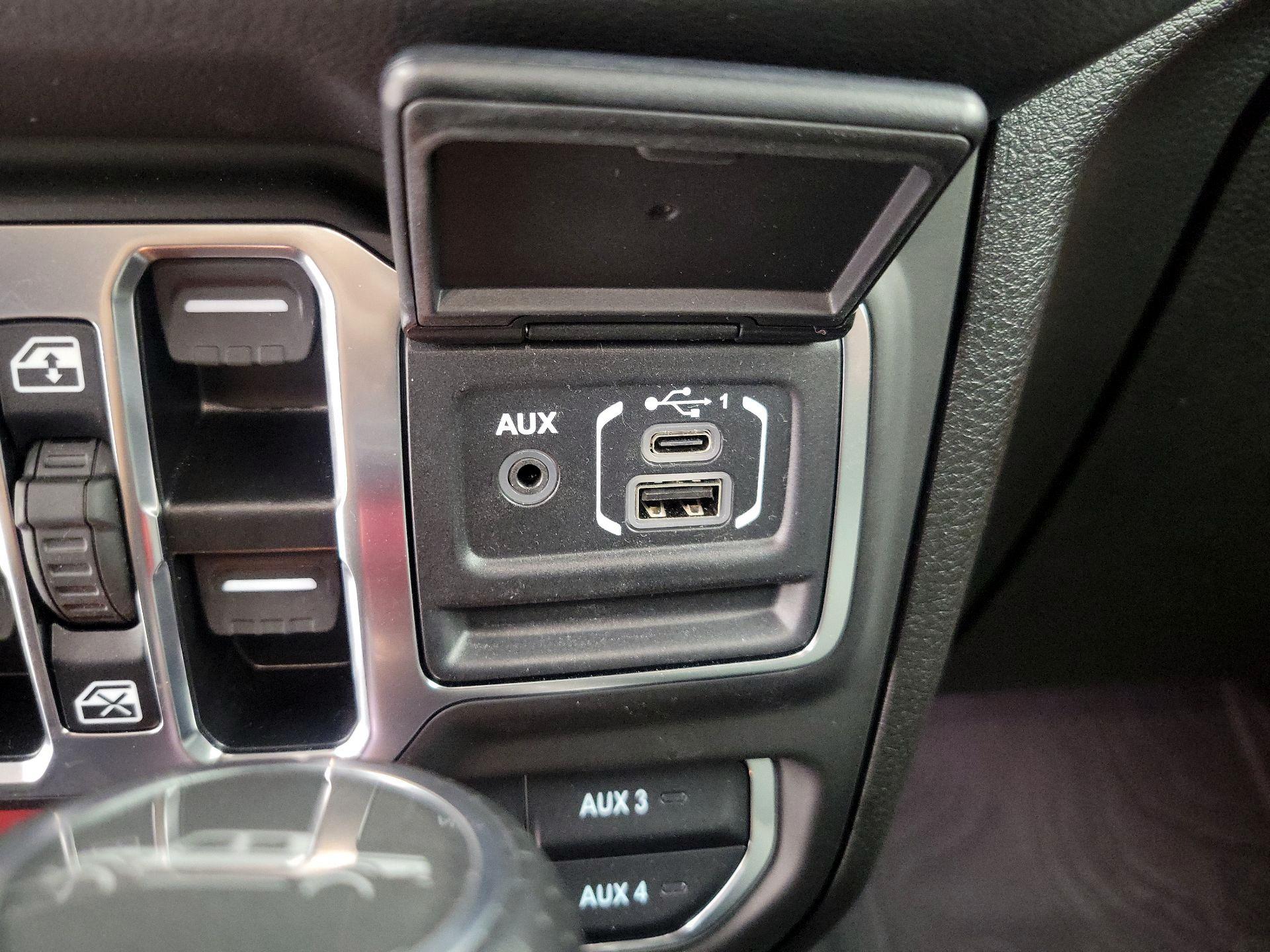 Thumbnail: 2025 Jeep Gladiator - 19