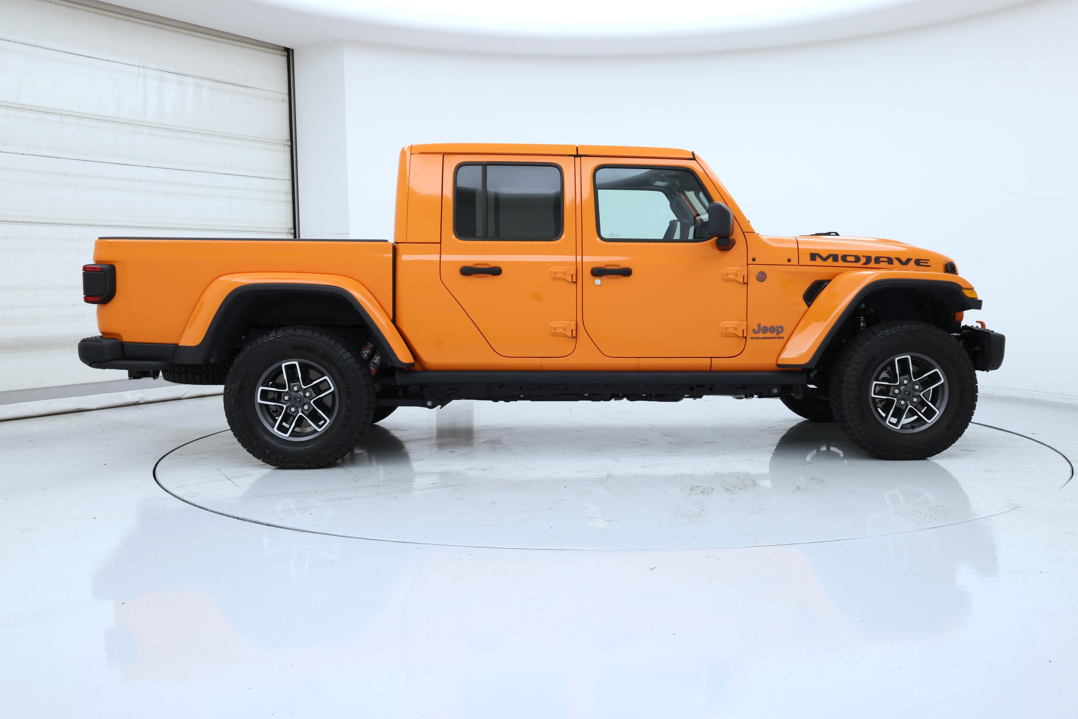 Thumbnail: 2025 Jeep Gladiator - 7