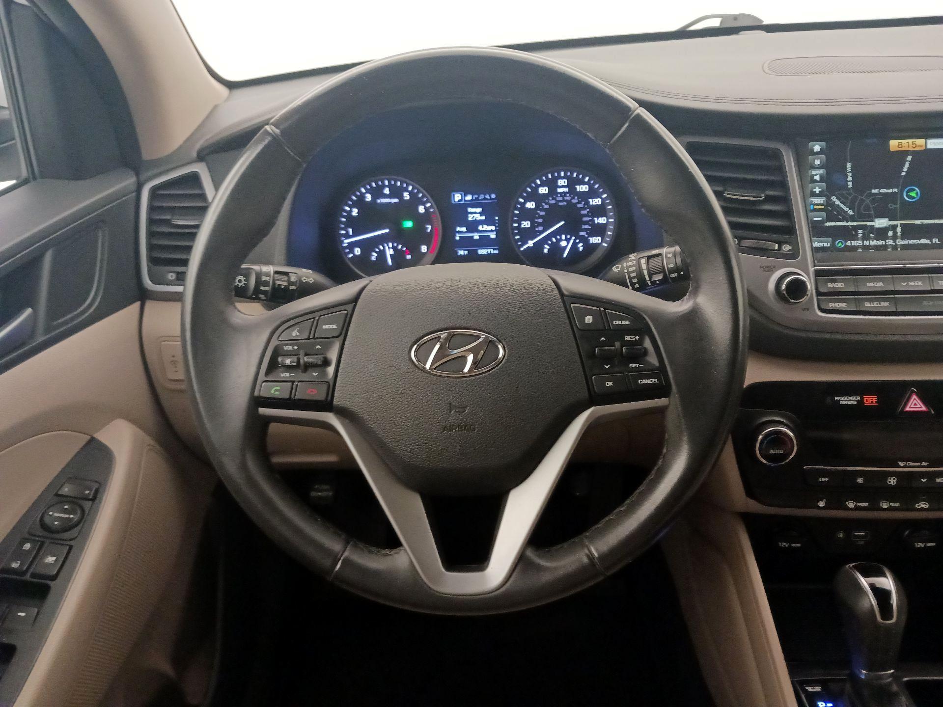 Thumbnail: 2017 Hyundai Tucson - 10