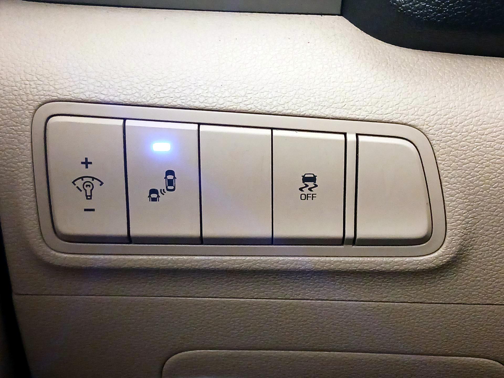 Thumbnail: 2017 Hyundai Tucson - 13