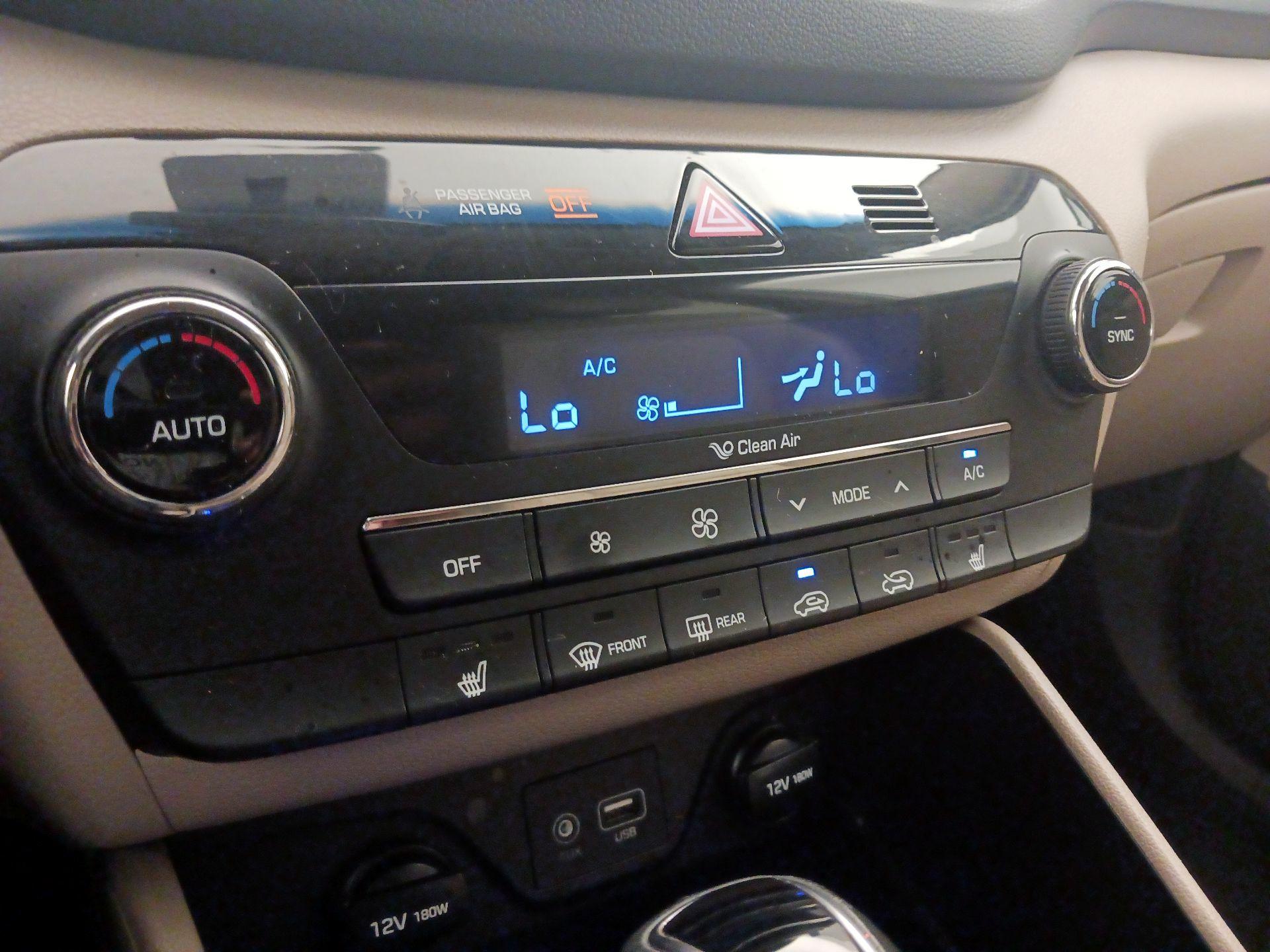 Thumbnail: 2017 Hyundai Tucson - 17