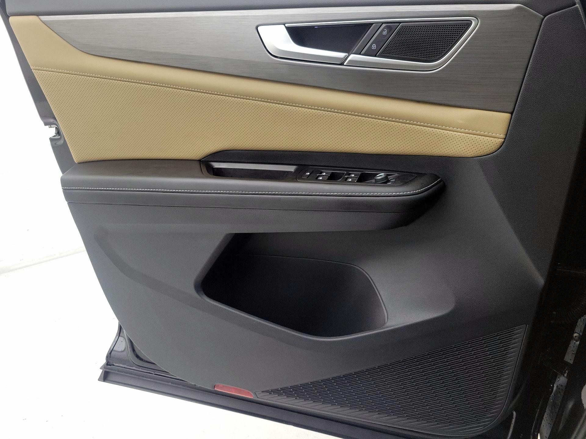 Thumbnail: 2024 Volkswagen Atlas - 12