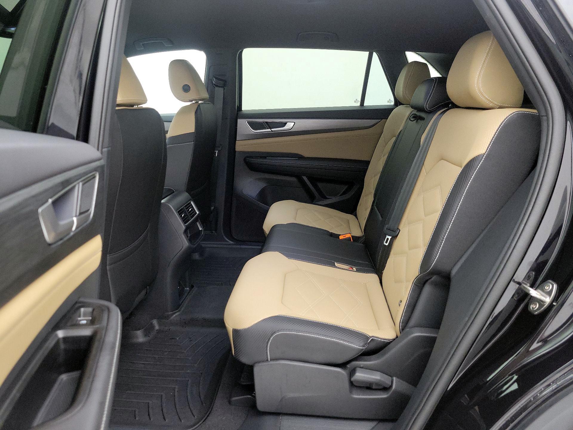 Thumbnail: 2024 Volkswagen Atlas - 19