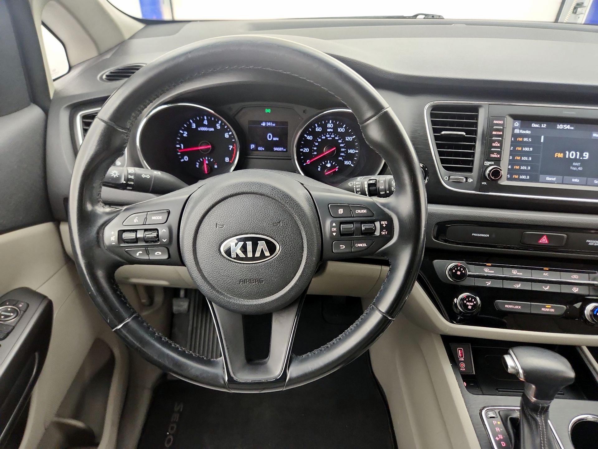 Thumbnail: 2019 Kia Sedona - 10