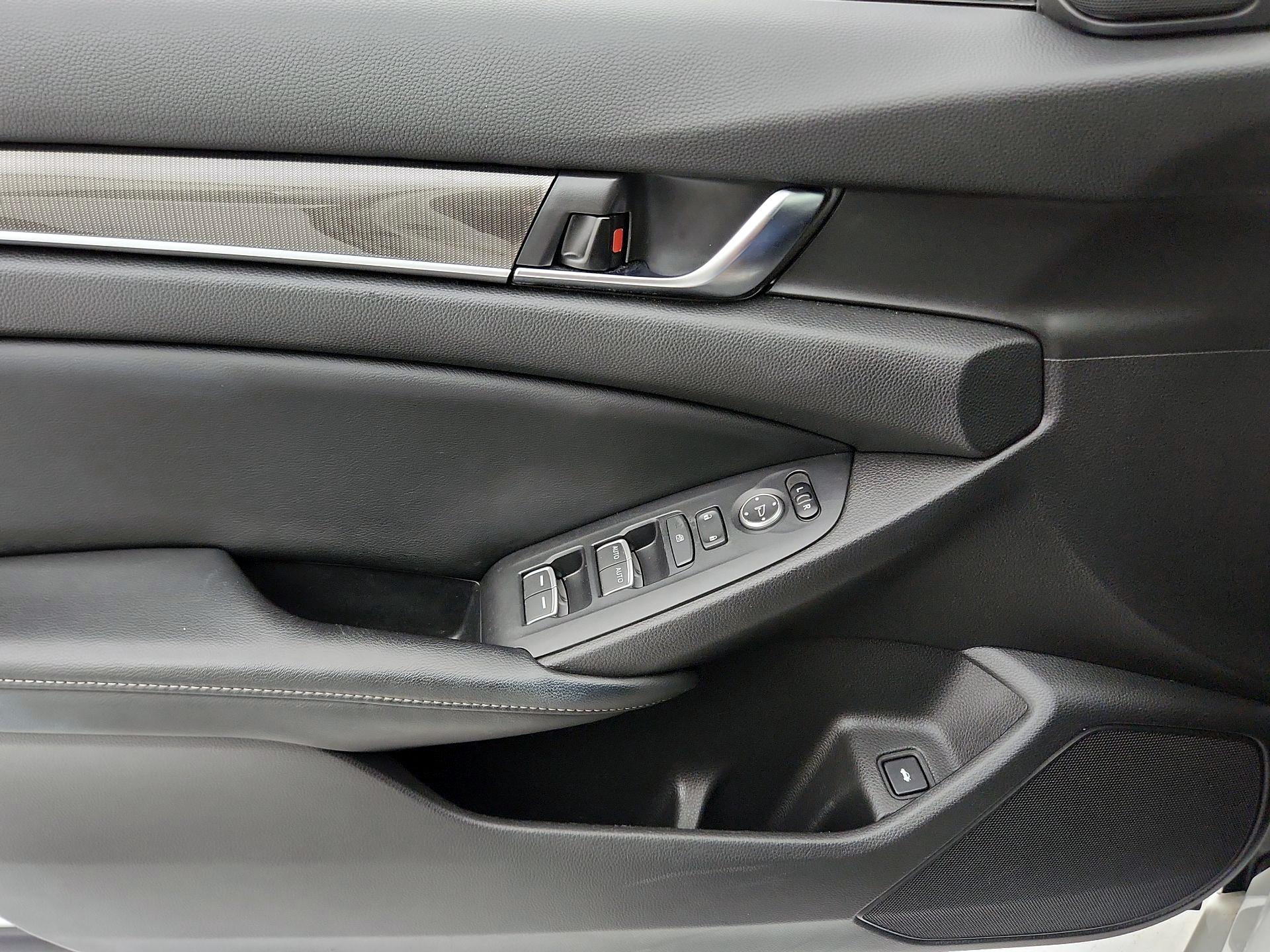 Thumbnail: 2018 Honda Accord - 12