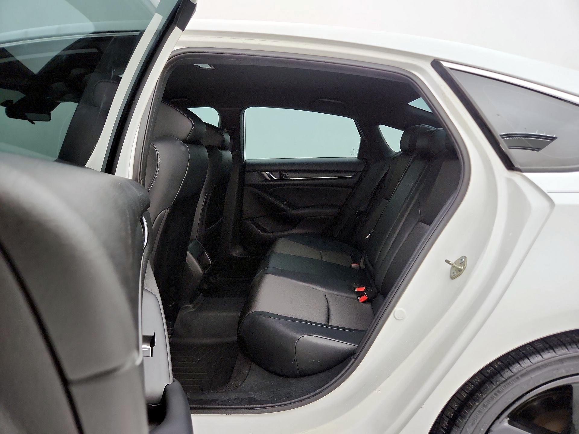 Thumbnail: 2018 Honda Accord - 19