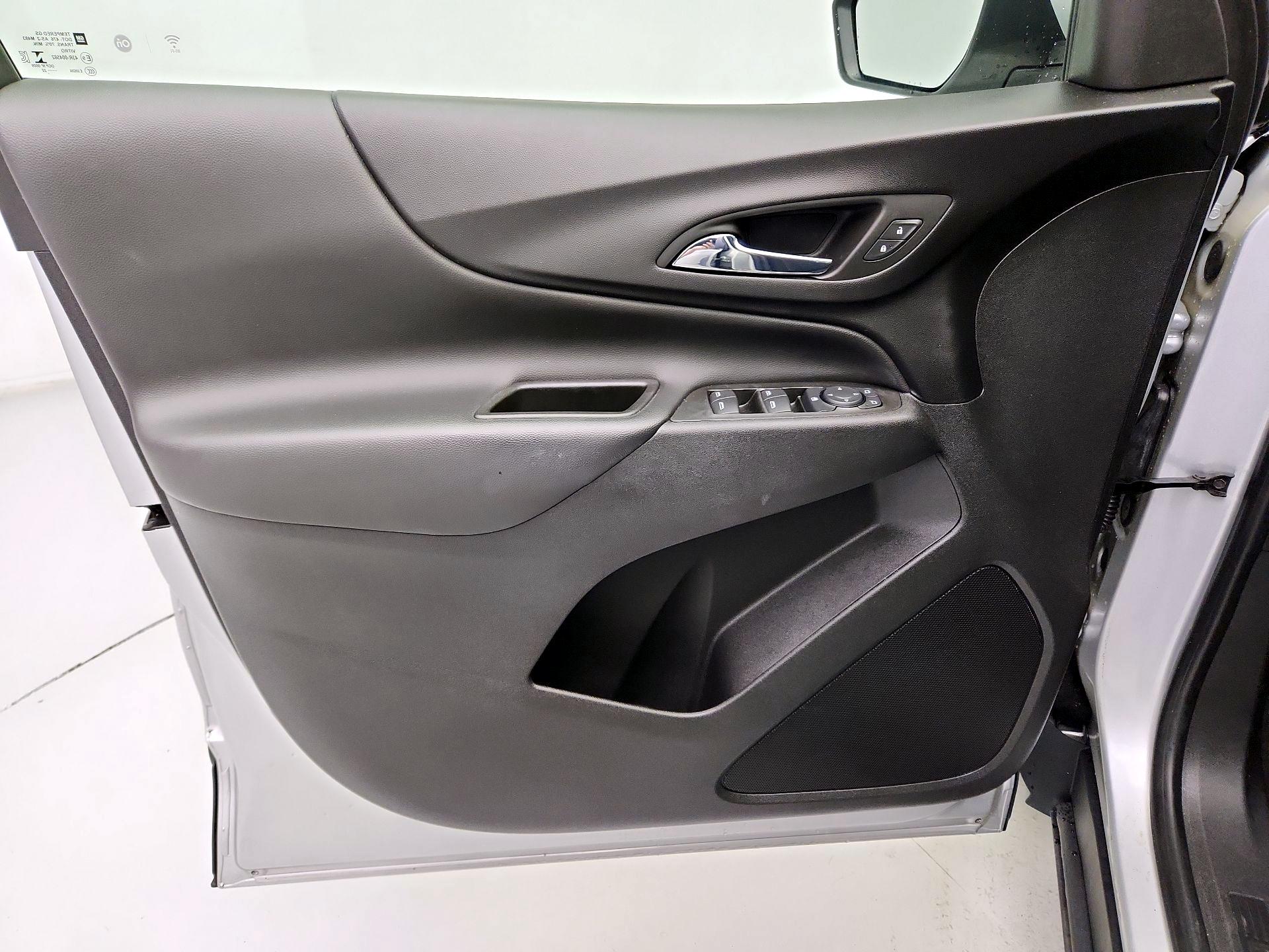 Thumbnail: 2022 Chevrolet Equinox - 12