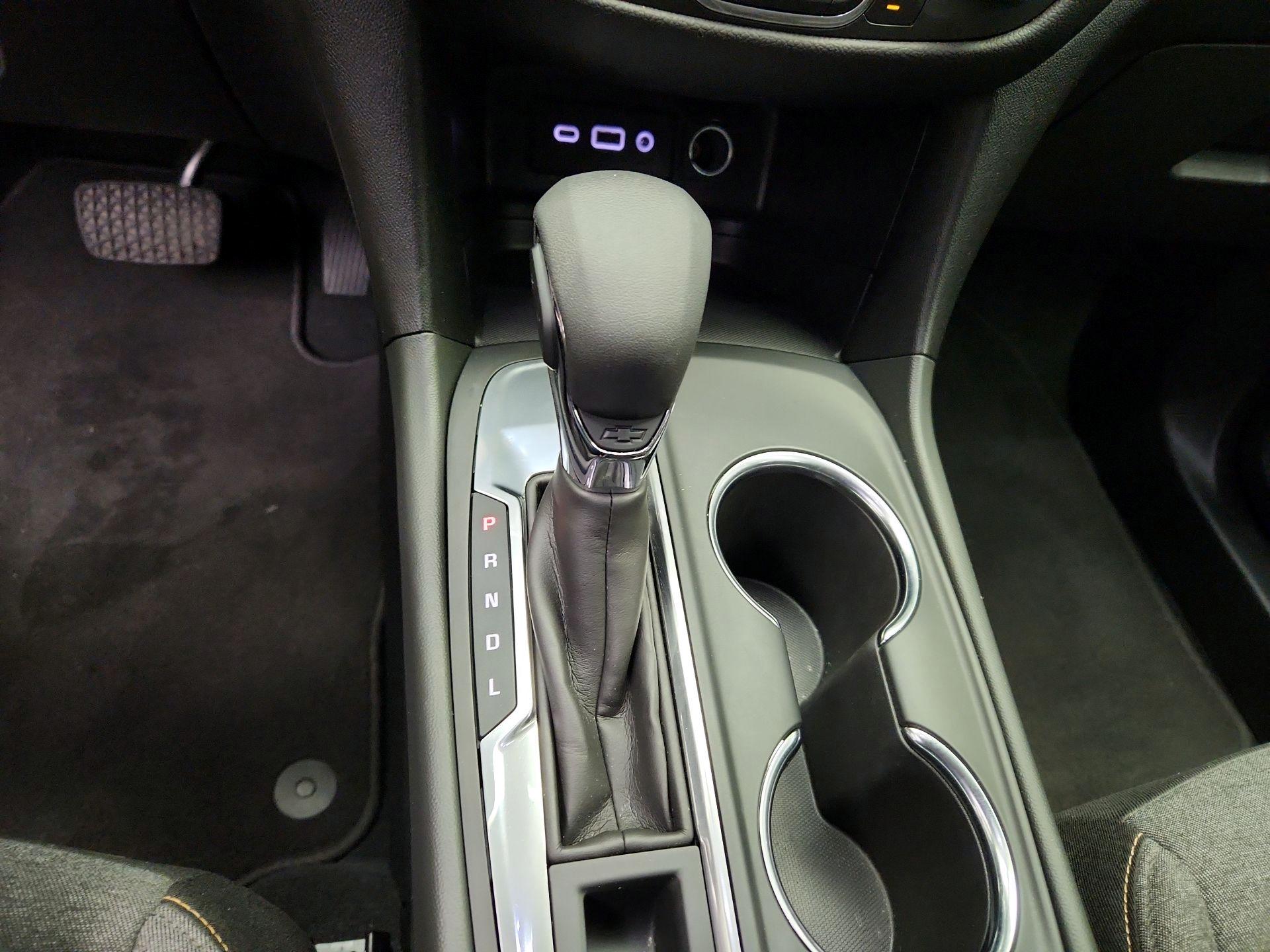 Thumbnail: 2022 Chevrolet Equinox - 17