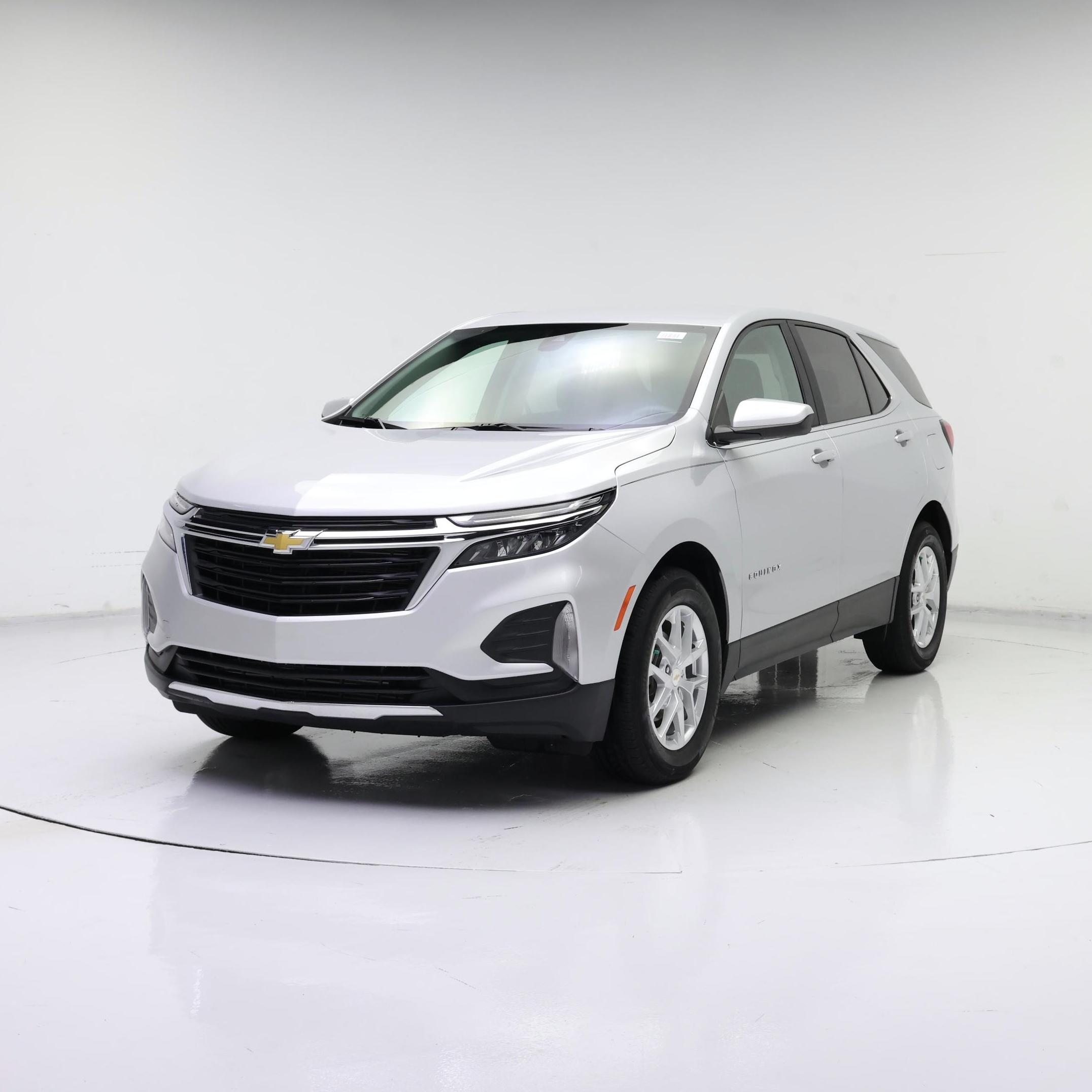 Thumbnail: 2022 Chevrolet Equinox - 4