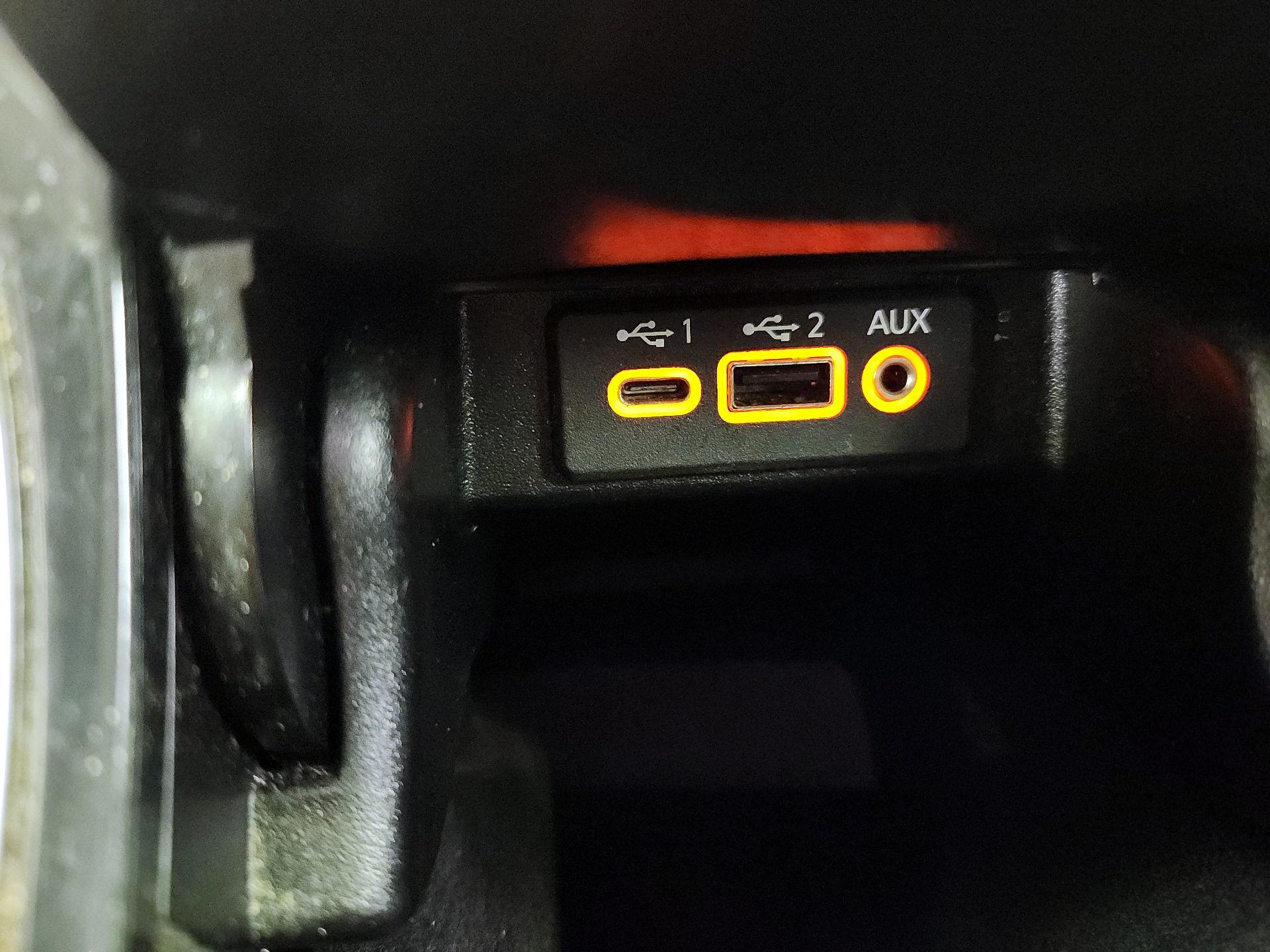 Thumbnail: 2020 Nissan Maxima - 19