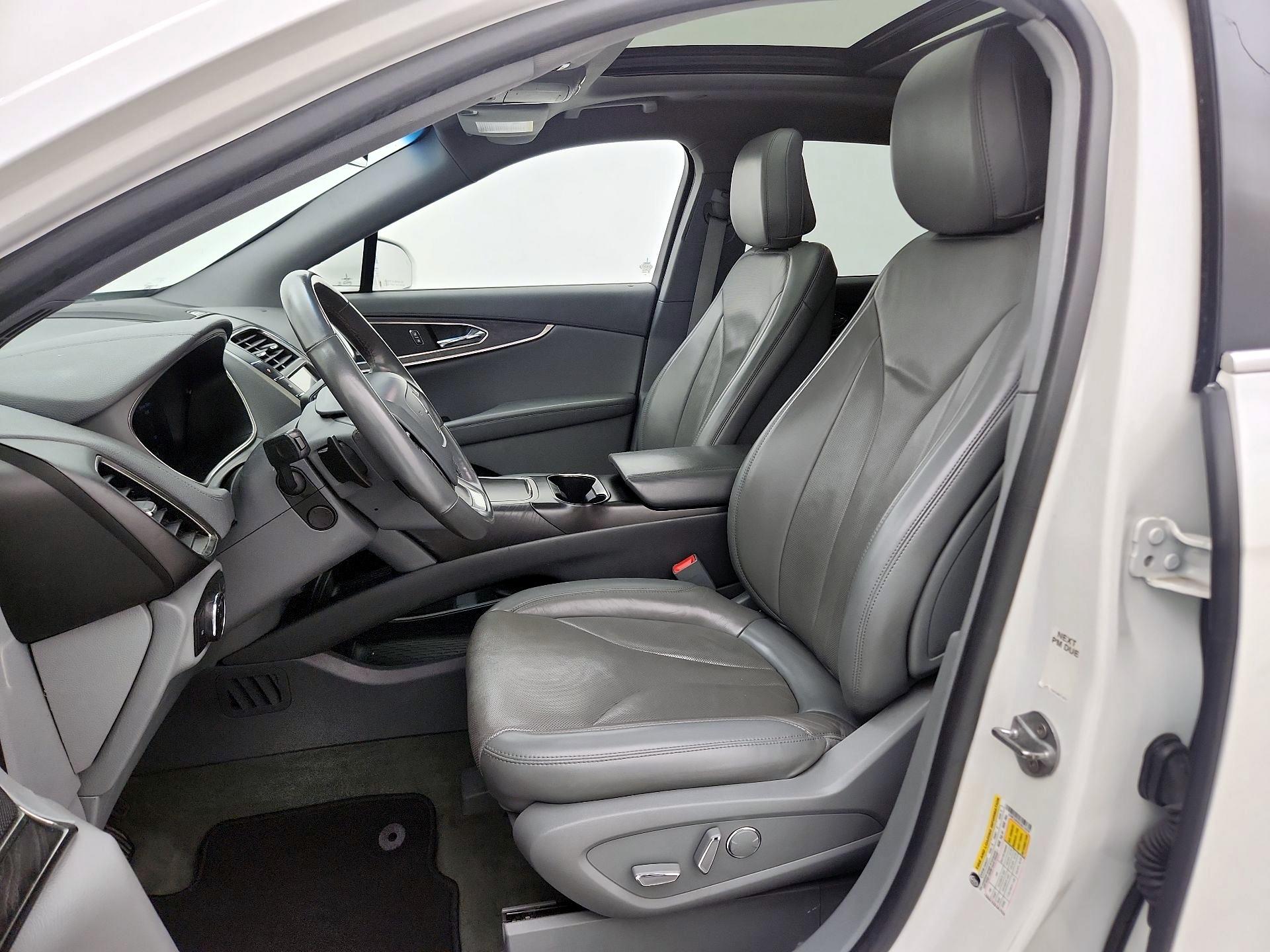 Thumbnail: 2020 Lincoln Nautilus - 11