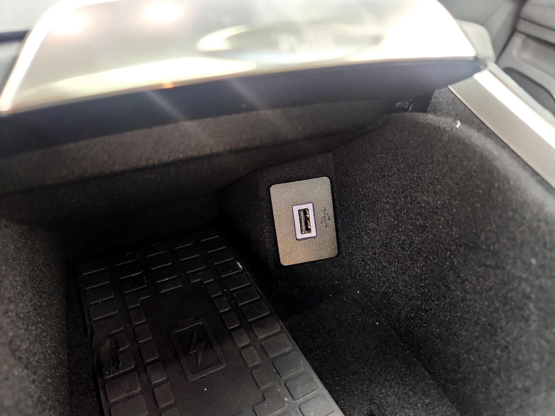 Thumbnail: 2020 Lincoln Nautilus - 19