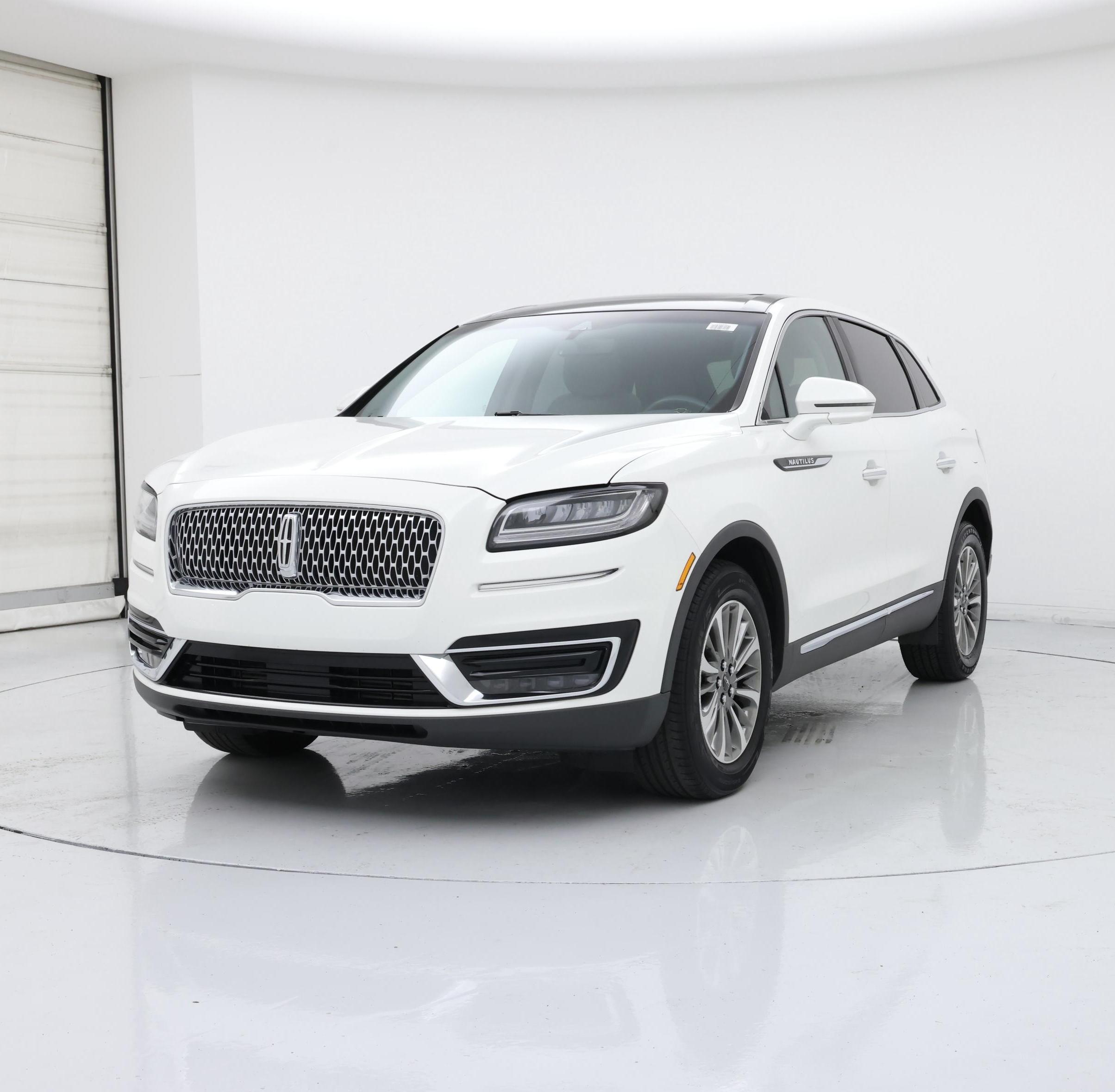 Thumbnail: 2020 Lincoln Nautilus - 4