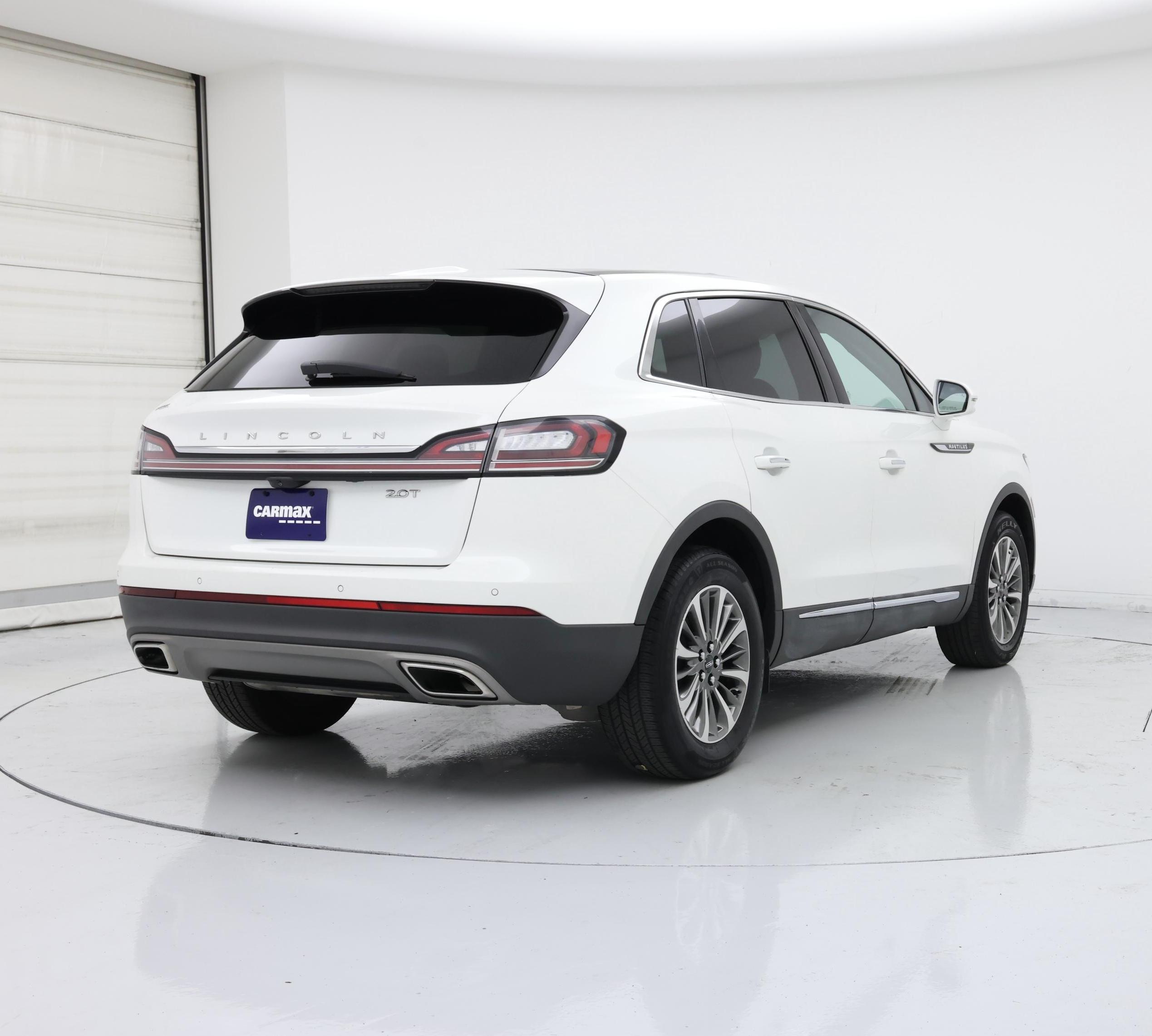 Thumbnail: 2020 Lincoln Nautilus - 8