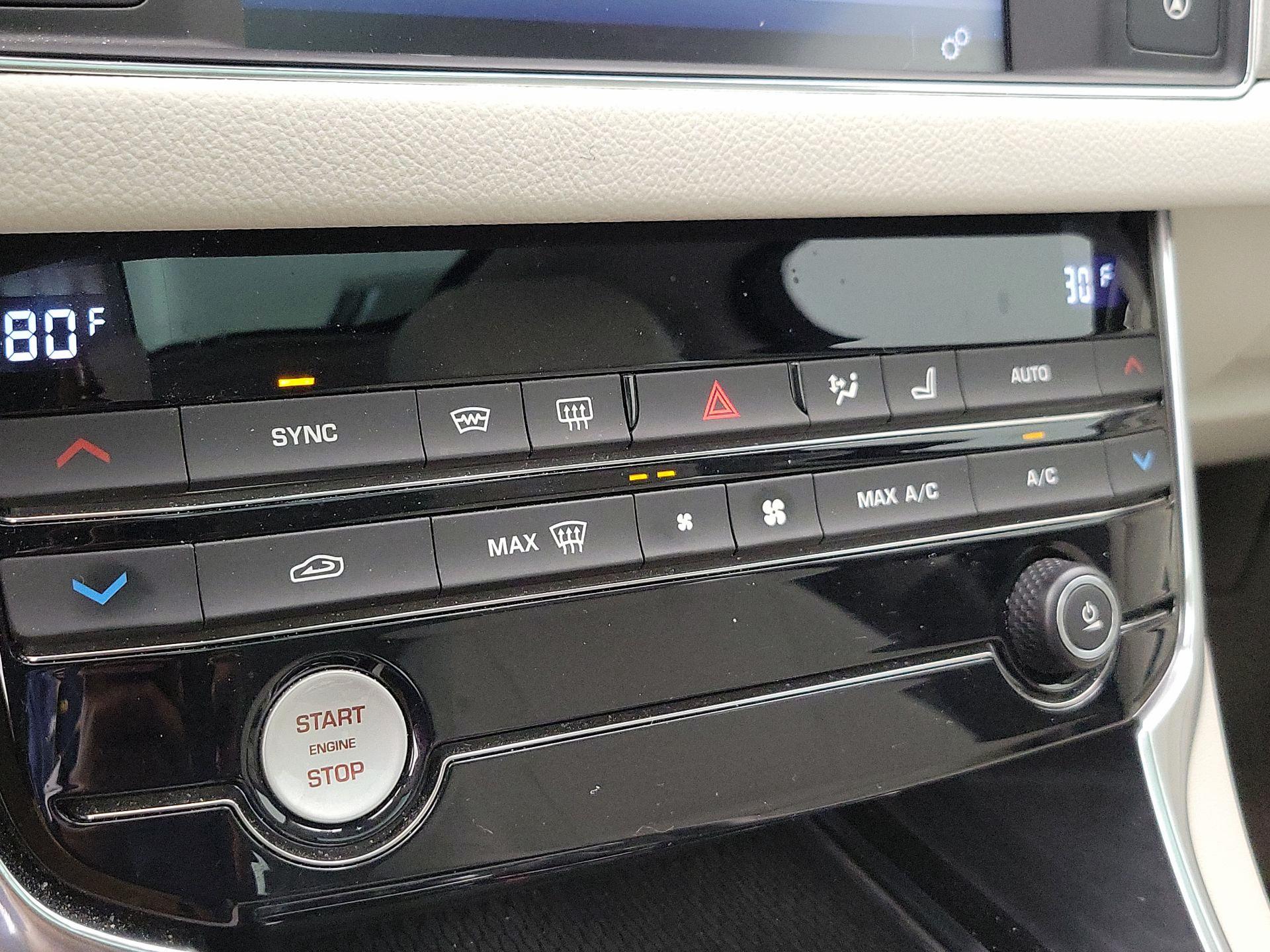 Thumbnail: 2017 Jaguar XF - 17