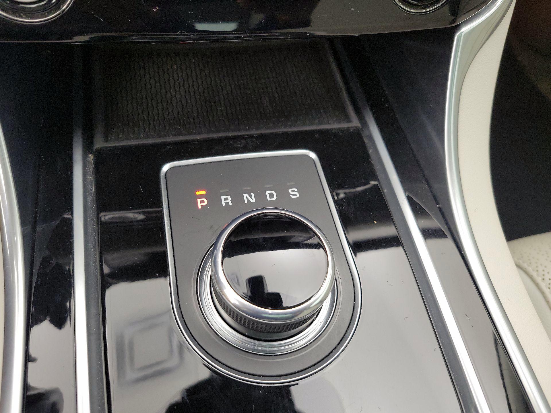 Thumbnail: 2017 Jaguar XF - 18